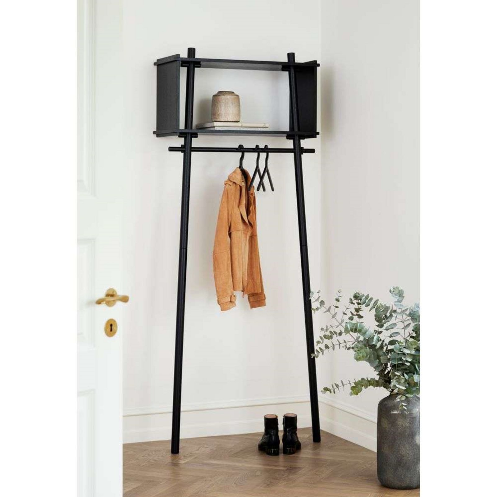 Töjbox Wardrobe Small Black Oak - Woud