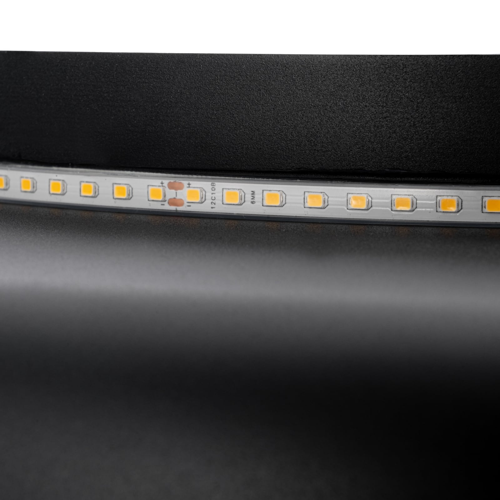 Candeeiro de teto LED Lindby Serava, preta, Ø 60 cm, regulável Candeeiro de teto LED Lindby Serava, preta, Ø 60 cm, regulável