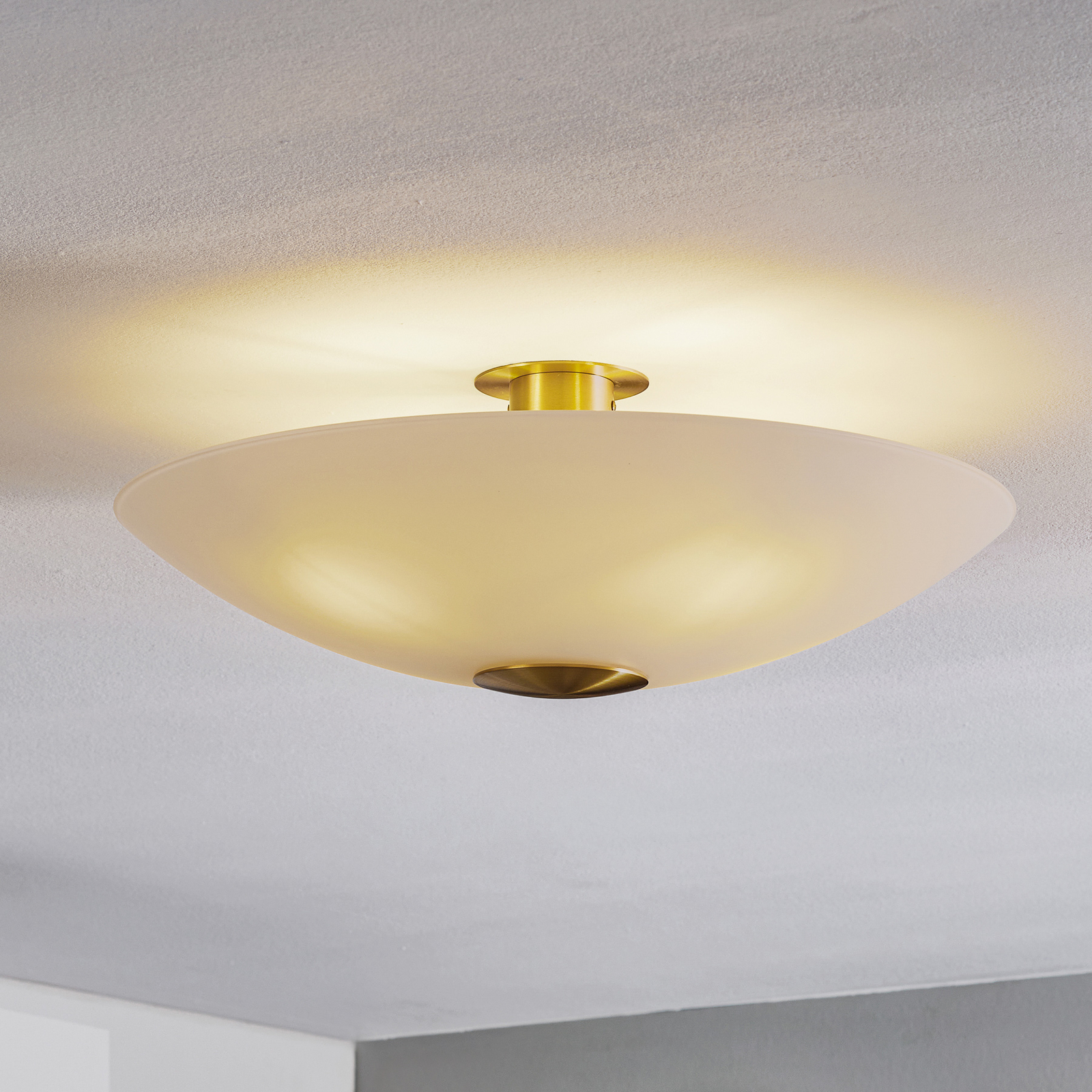 Rothfels Laurena plafoniera, vetro opale, ottone