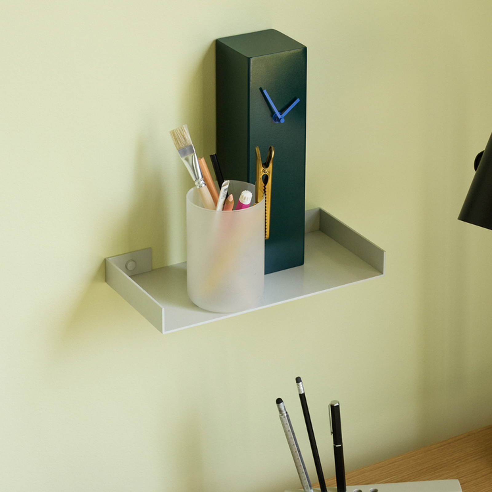 Estantería Sheets gris claro, 30 cm de ancho - Hübsch