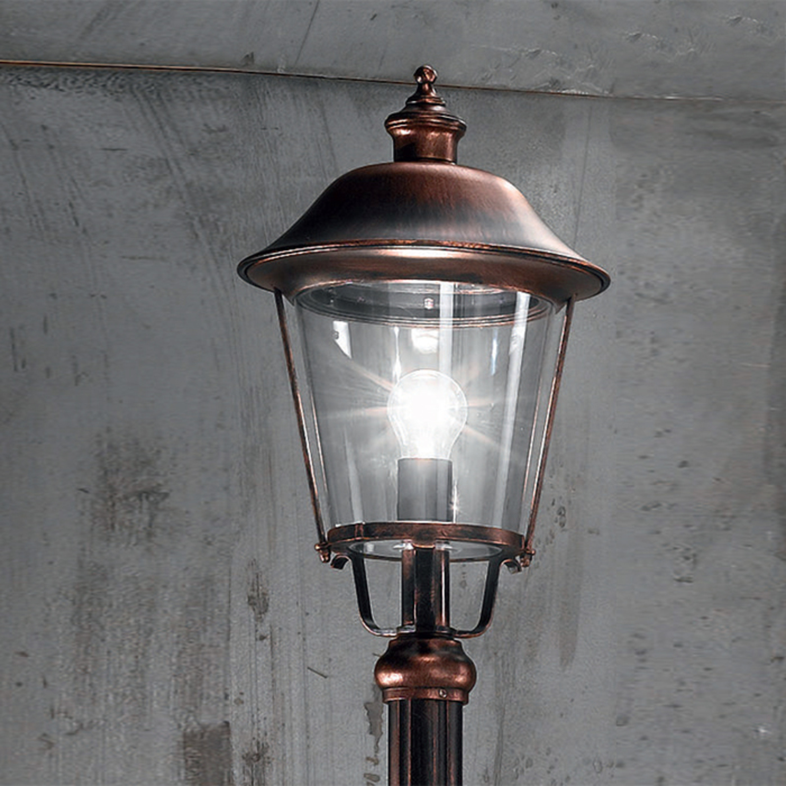 Mariella stolplampa med 1 lampa