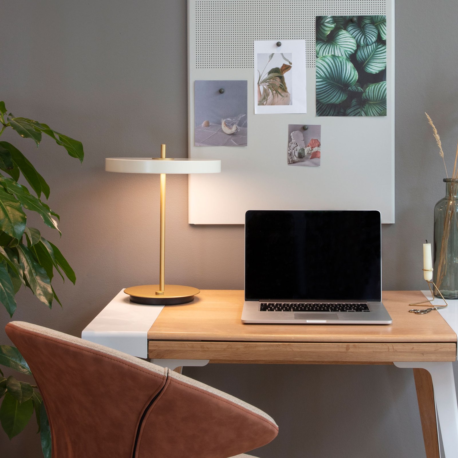Asteria Bordlampe Pearl White - UMAGE