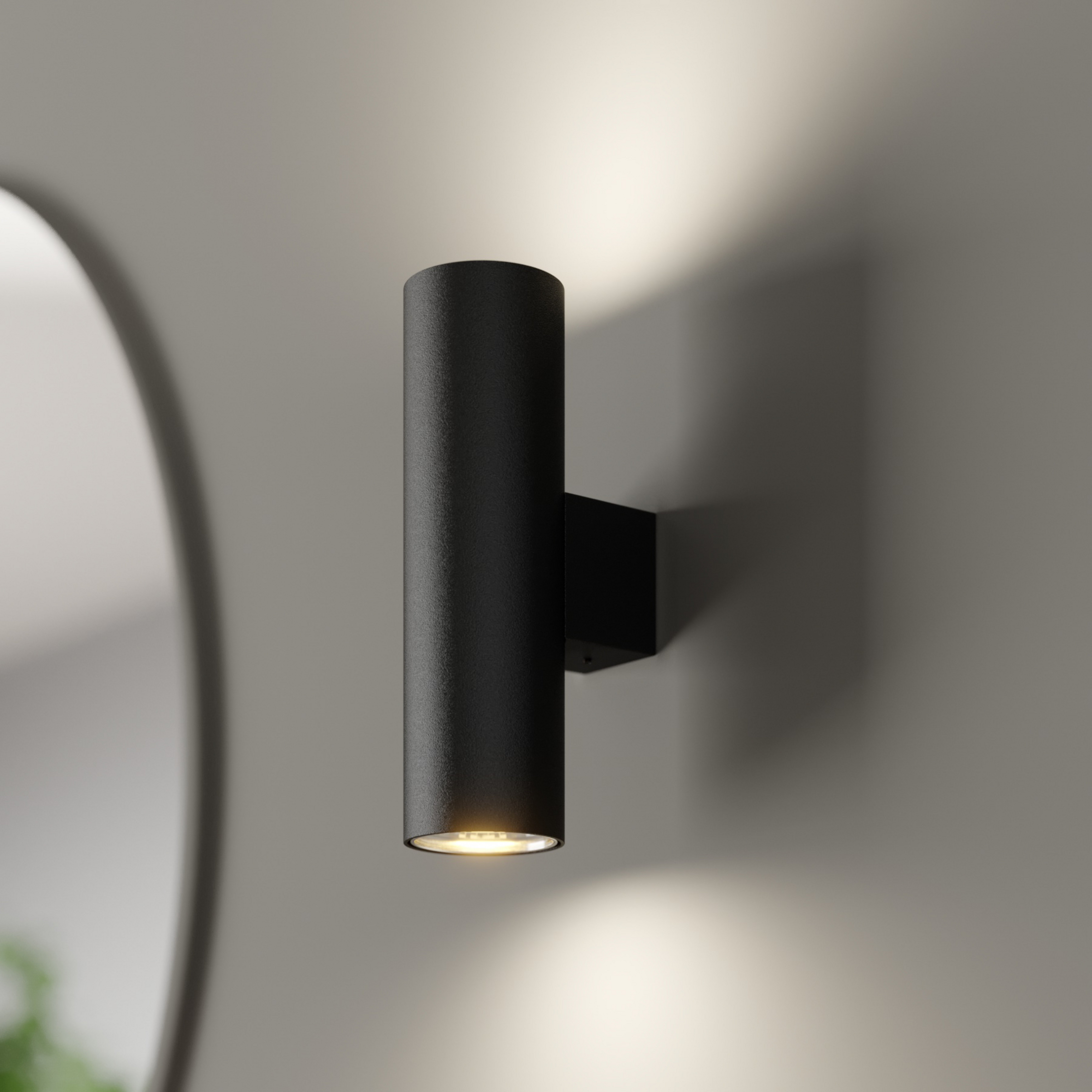 Euluna stenska svetilka Marion, črna višina 18 cm jeklo gor/dol