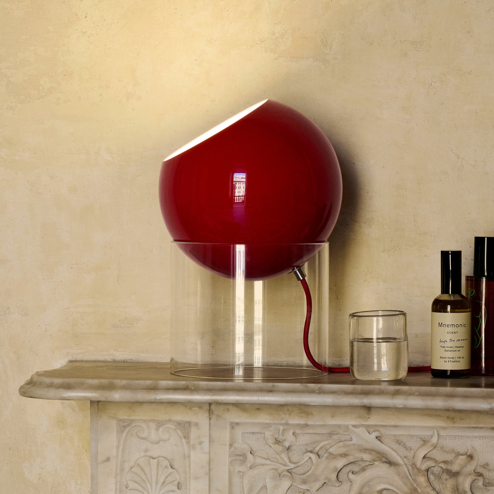 Topan VP13 bordlampe cinnoberrød E27 &Tradition - Stue - Design - Aluminium - Med én lyskilde
