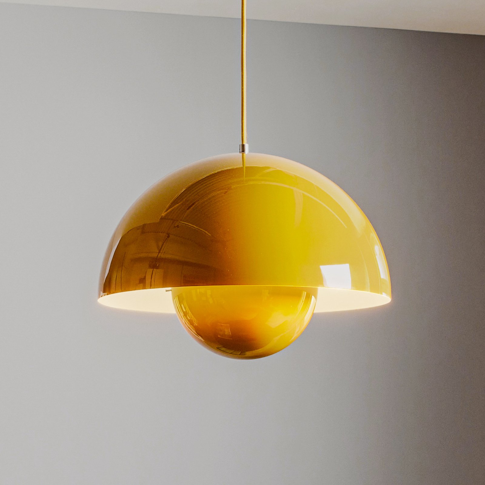 Závesné svietidlo Flowerpot VP7 Mustard - &Tradition