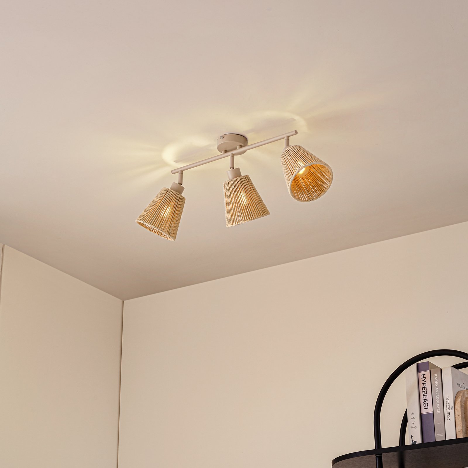 Lindby Deckenstrahler Anuva, 72 cm, beige, Papier, 3-flammig