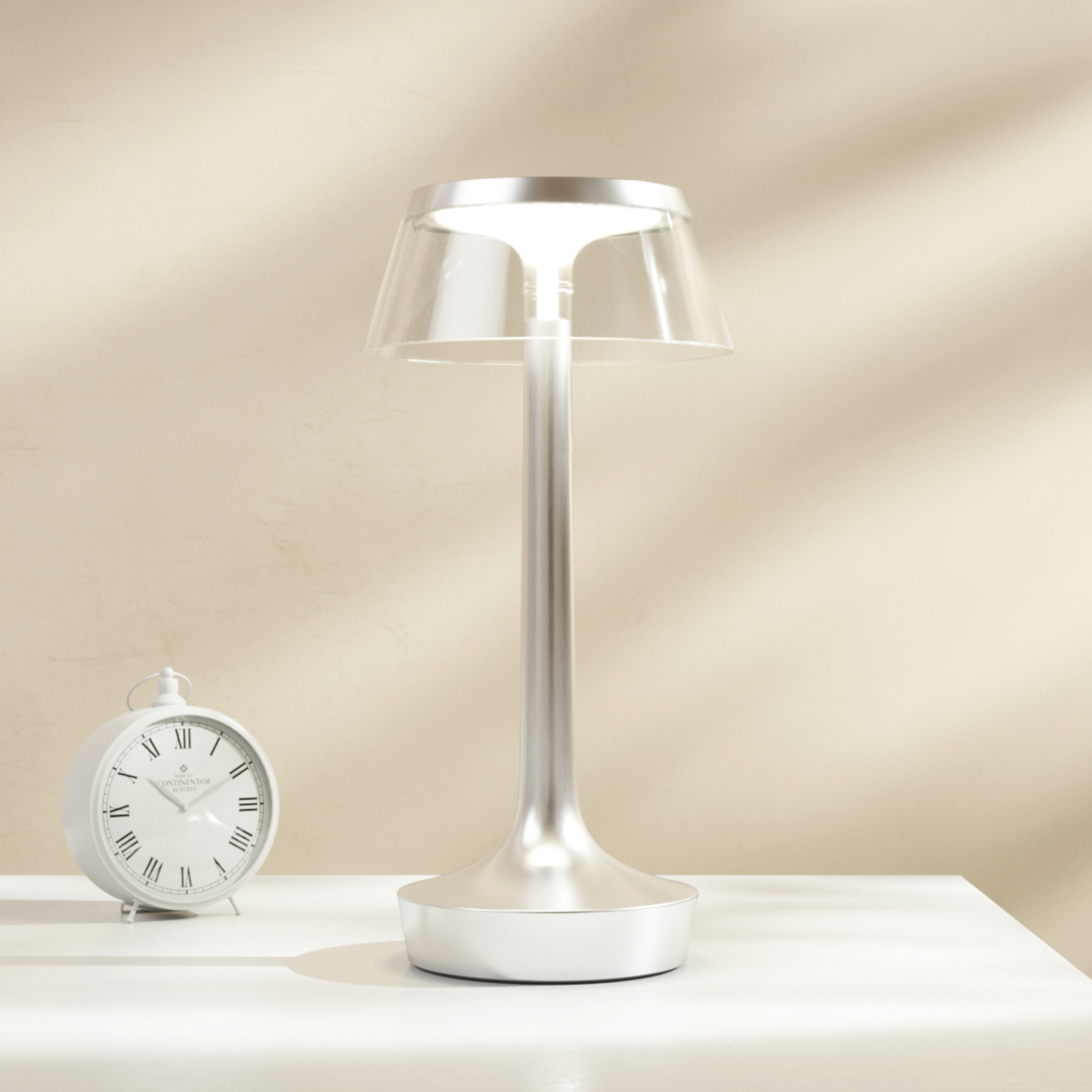 LED bordslampa Bon Jour unplugged med batteri | Lamp24.se Laddningsbar LED bordslampa Bon Jour unplugged | Lamp24.se