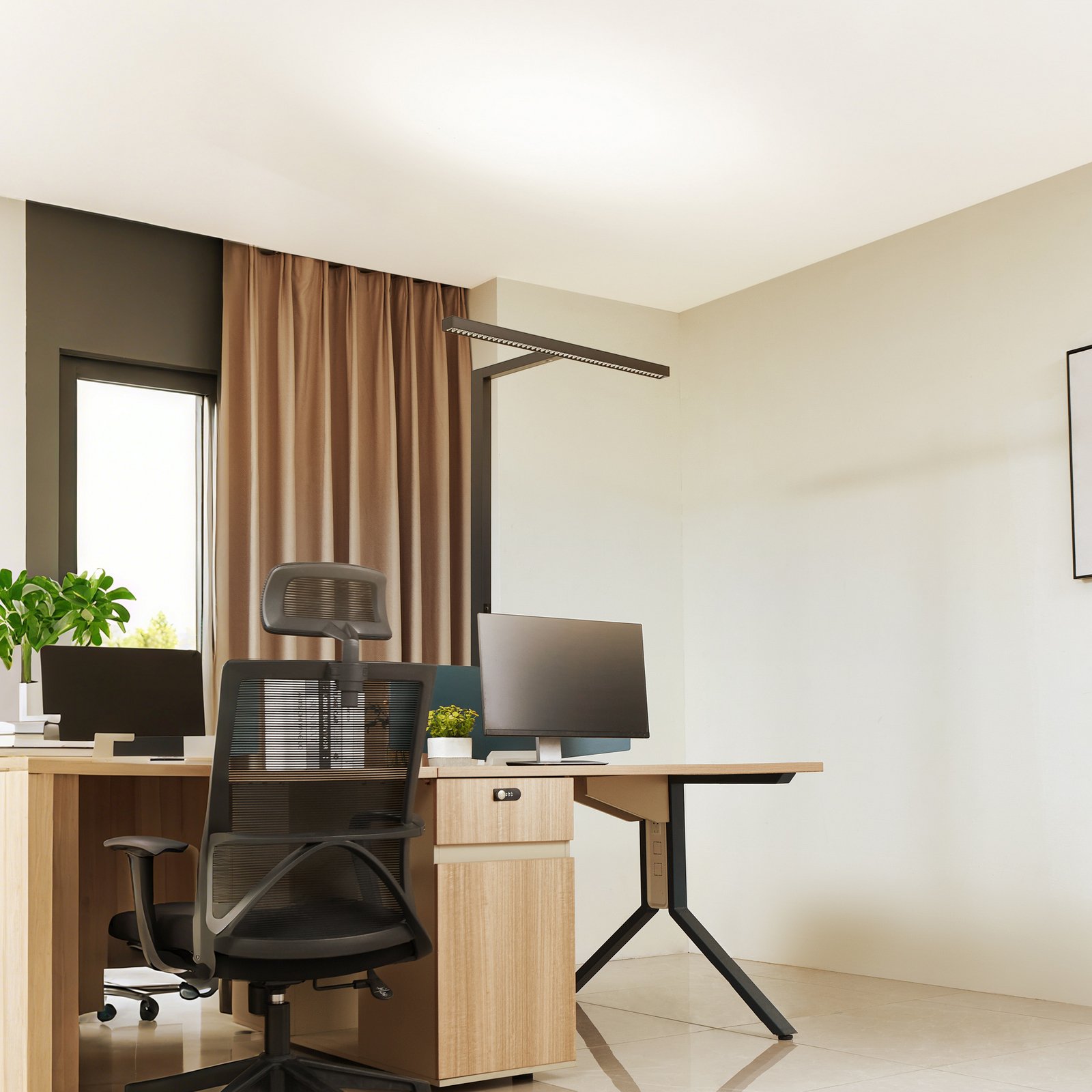 Arcchio LED kancelářská stojací lampa Jolinda, tvar T, černá, 4 000 K