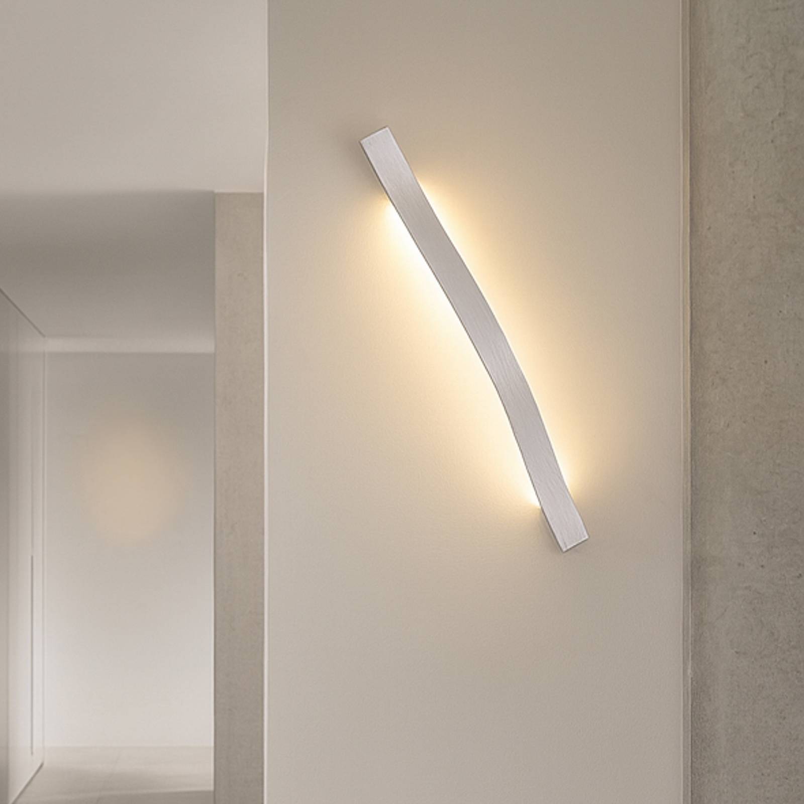 Lindby LED-Wandleuchte Alvon, silber, Höhe 50 cm, Metall günstig online kaufen