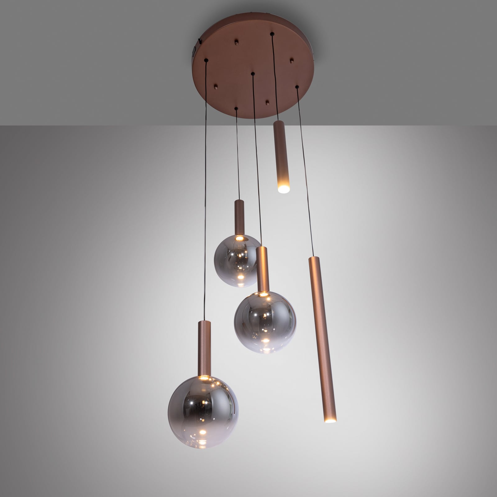 Lámpara colgante LED «Bowl» de Paul Neuhaus, Ø 54 cm, marrón/gris, atenuable. Lámpara colgante LED «Bowl» de Paul Neuhaus, Ø 54 cm, marrón/gris, atenuable.