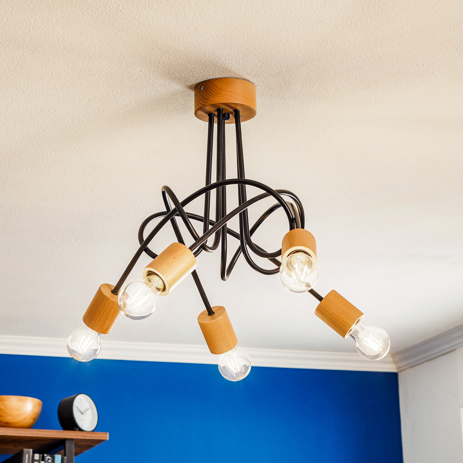 Plafonnier Tarnow à cinq lampes, bois