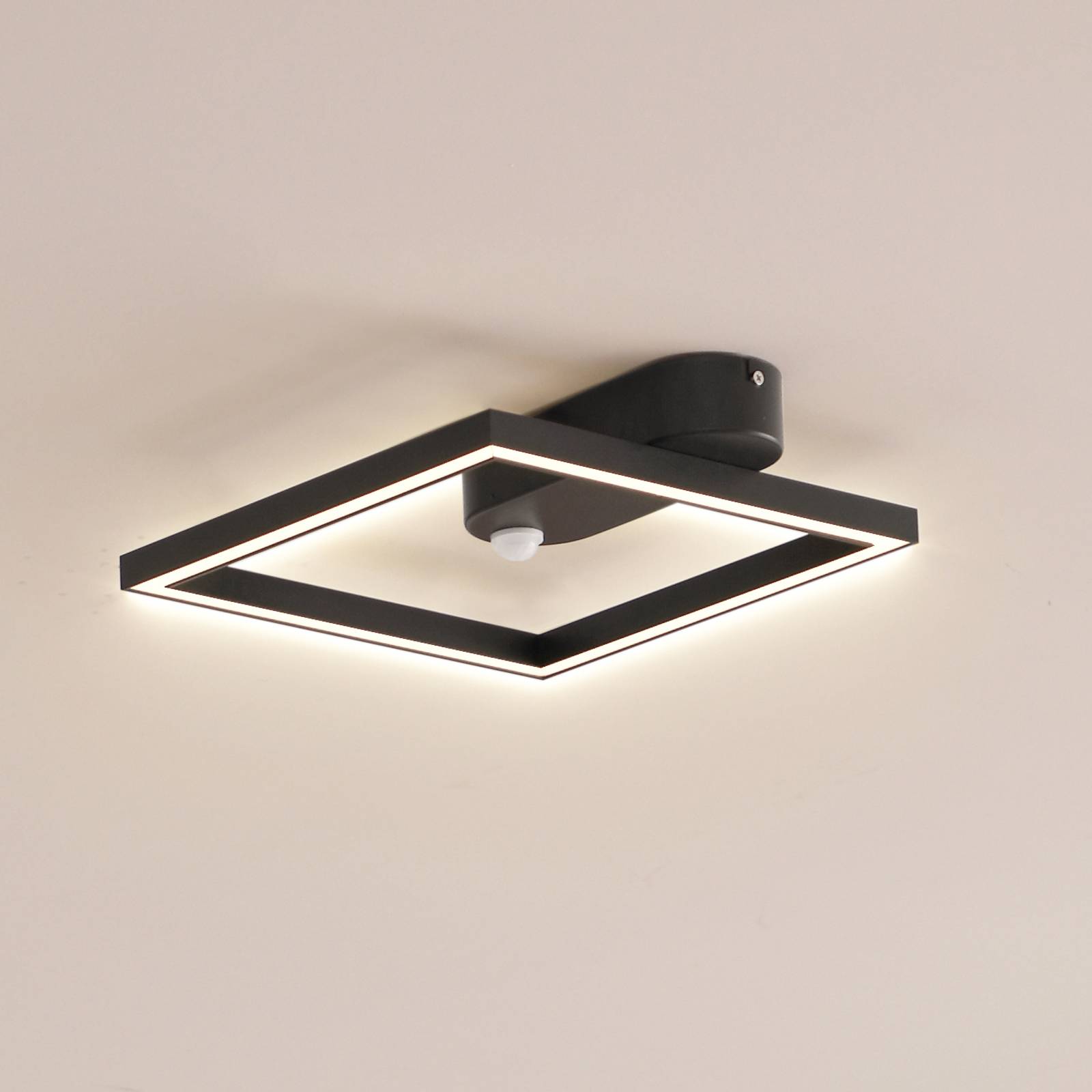 Lindby LED plafonnier Yulla noir détecteur de mouvement