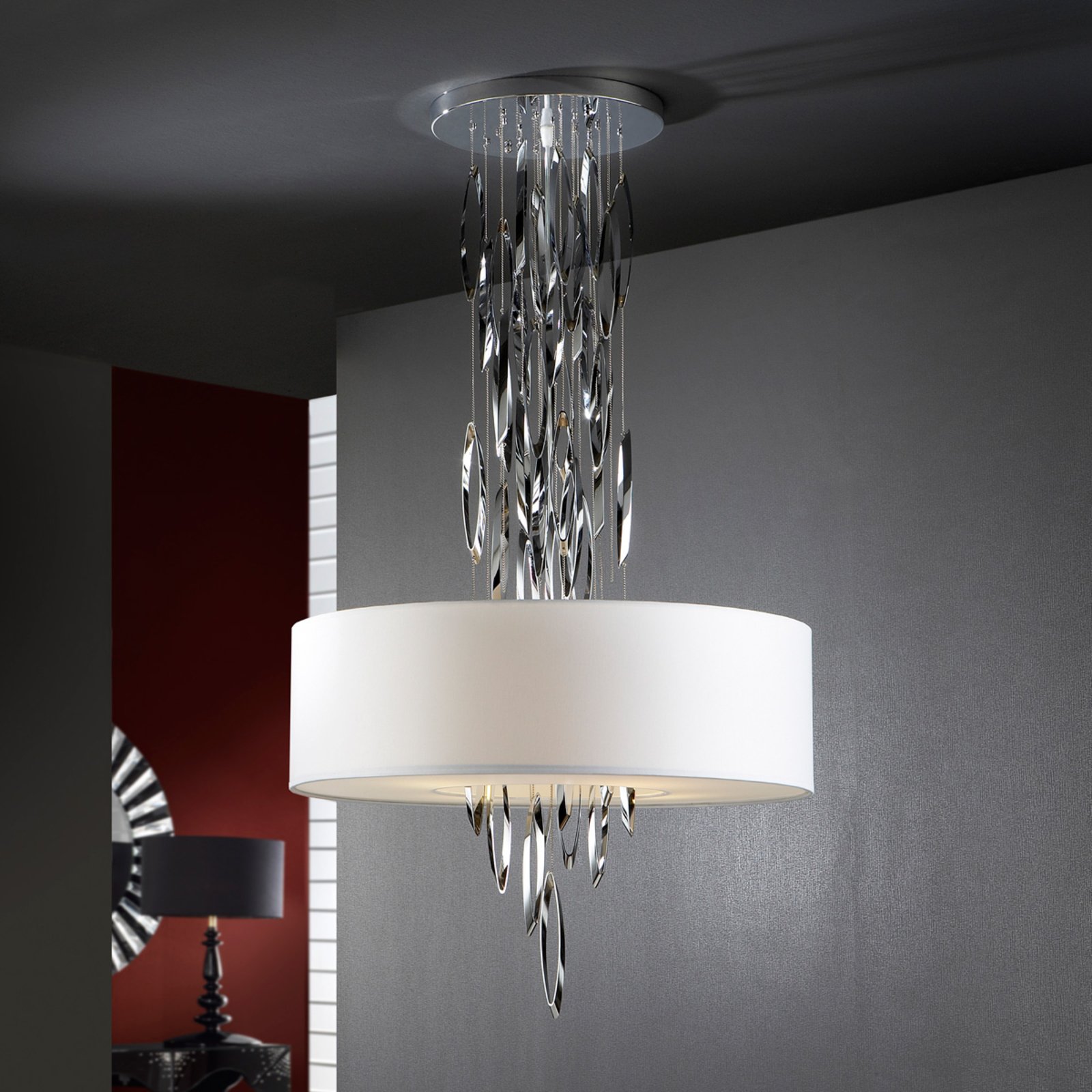 Elegant hanging light Domo with chrome elements