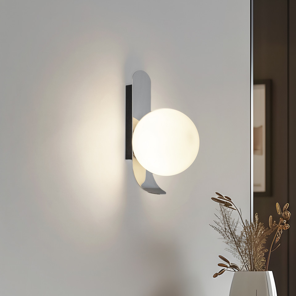 Nola Pearl vägglampa, metallisk från Nola
