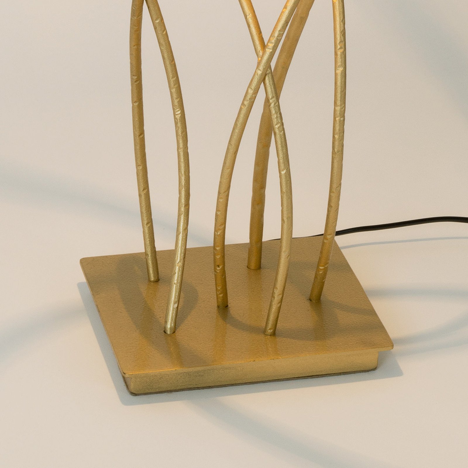 Lámpara de mesa ovalada Elba, oro/negro, altura 75 cm, hierro