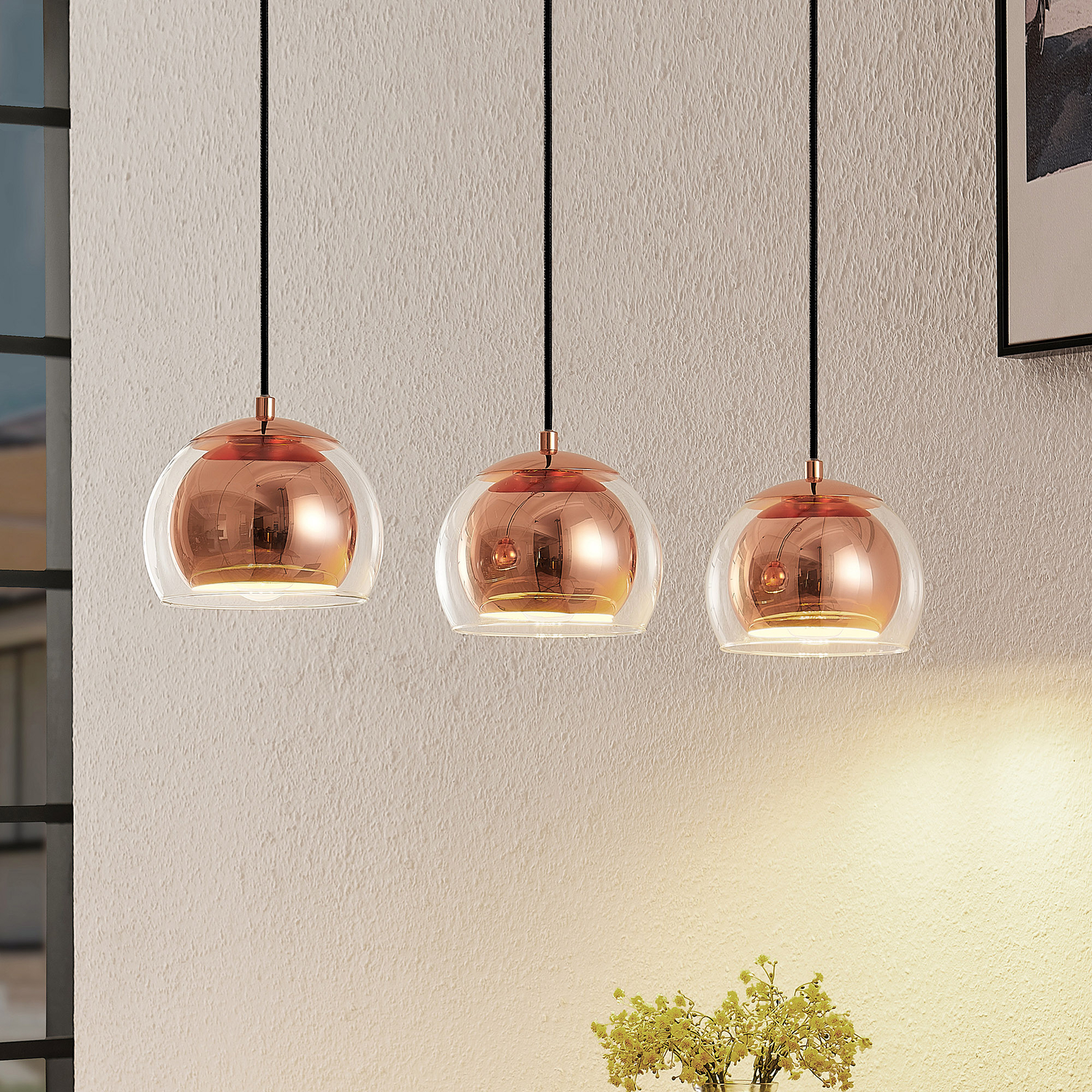 Lindby Daymien lámpara colgante, 3 luces, cobre