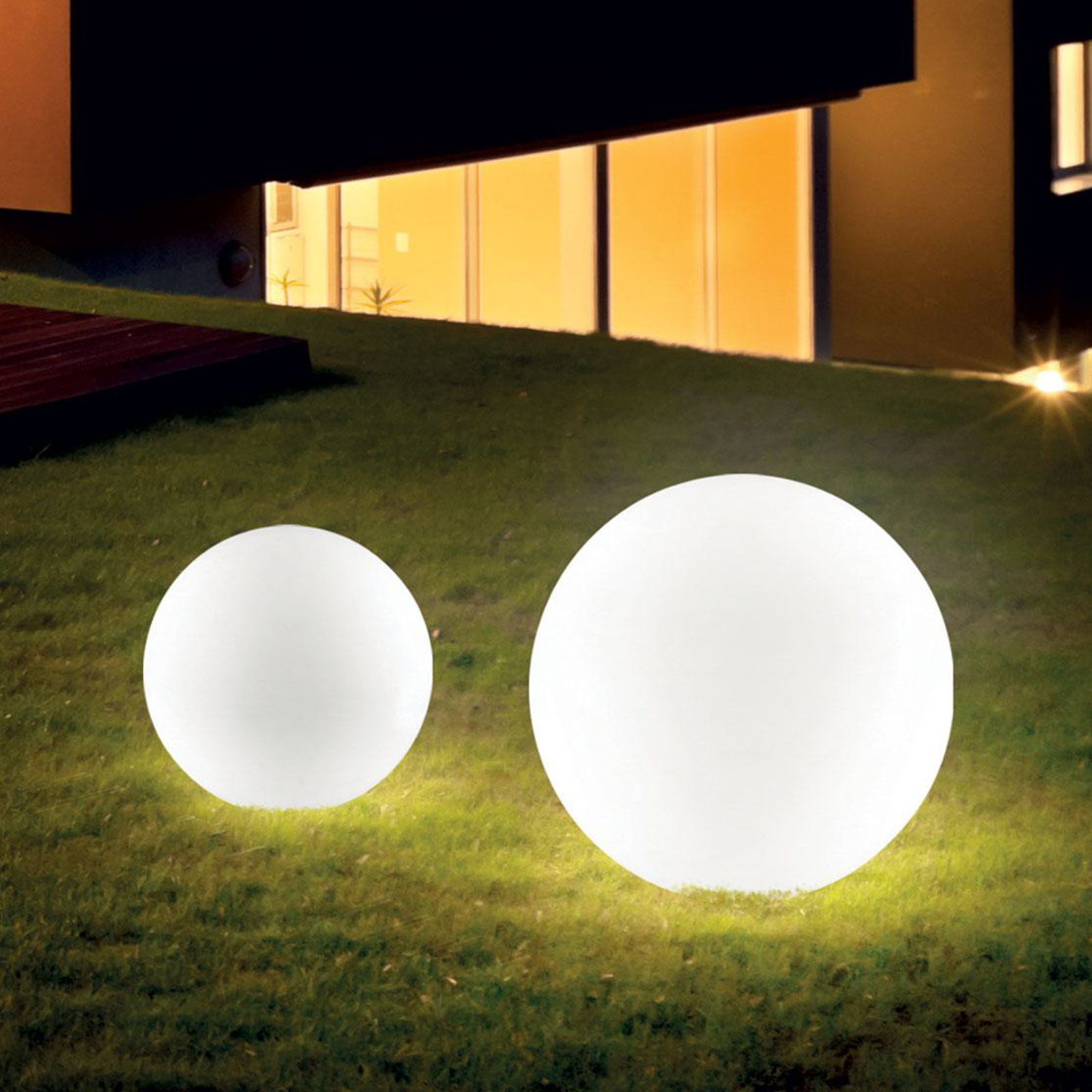 Ideal Lux Sole zemní světlo s hrotem, bílé, plastové, Ø 30 cm