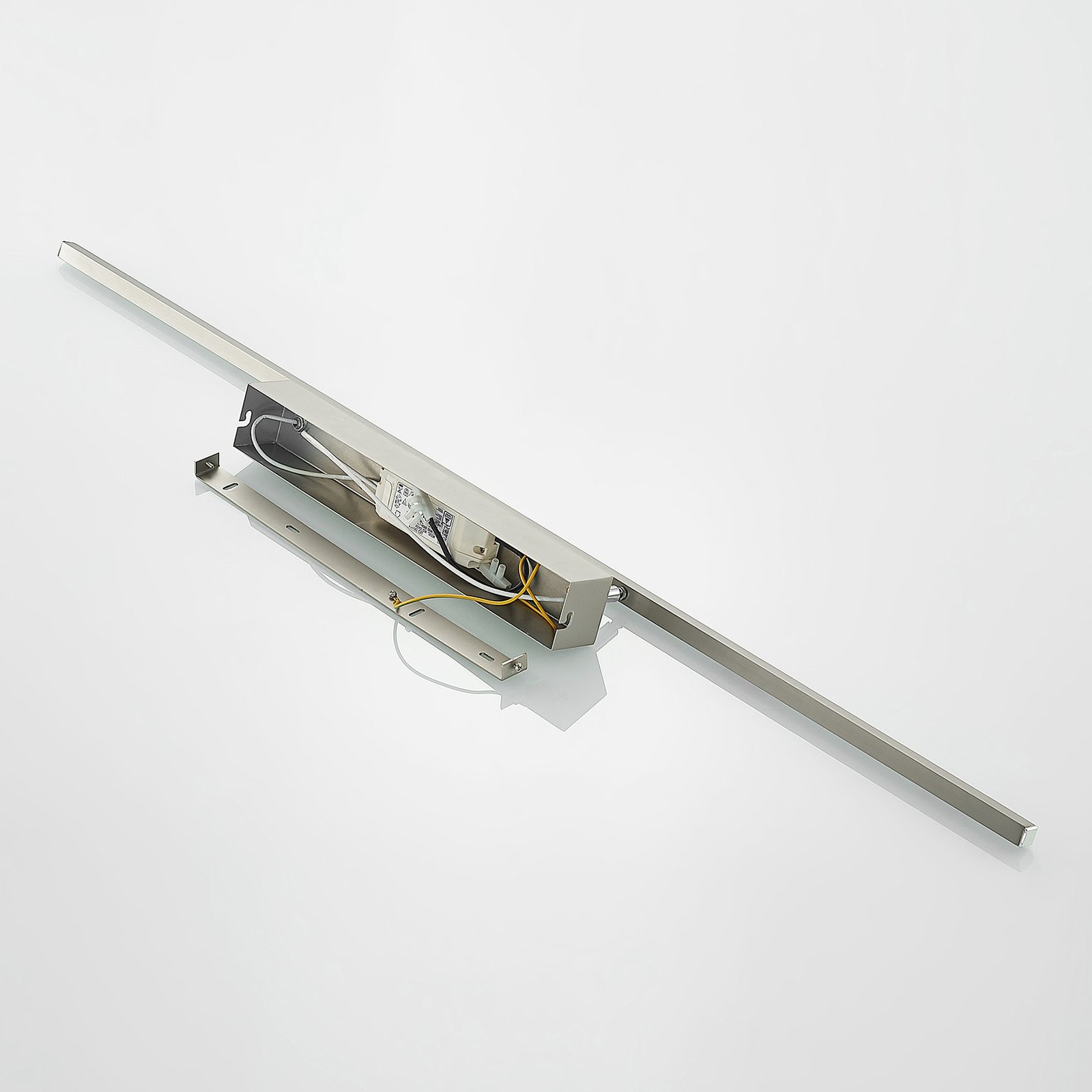 Alexis Vegglampe L118 Nickel/Chrome - Lucande