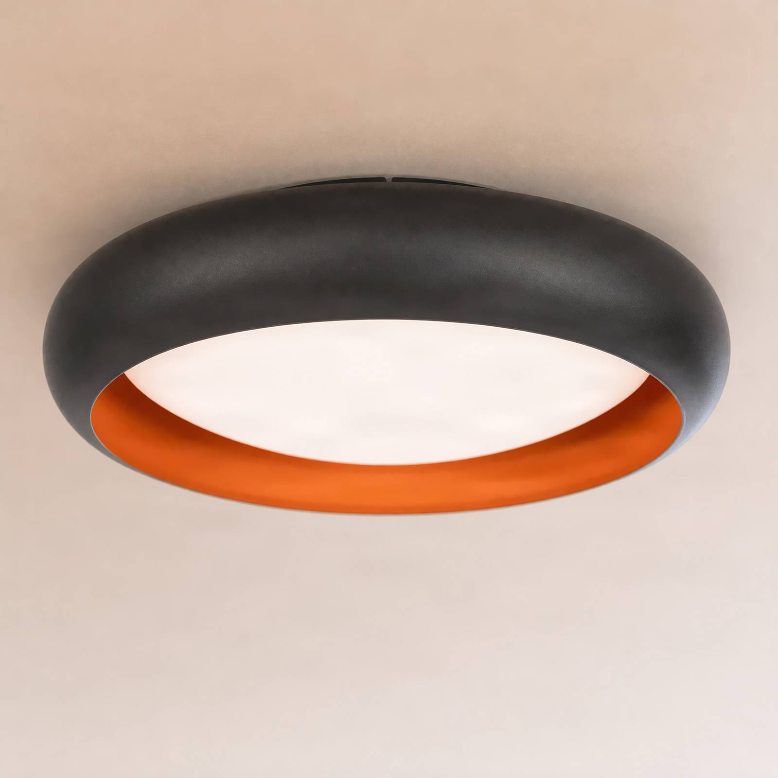 Lampa sufitowa LED Lindby Serava, czarna, Ø 60 cm, ściemniana