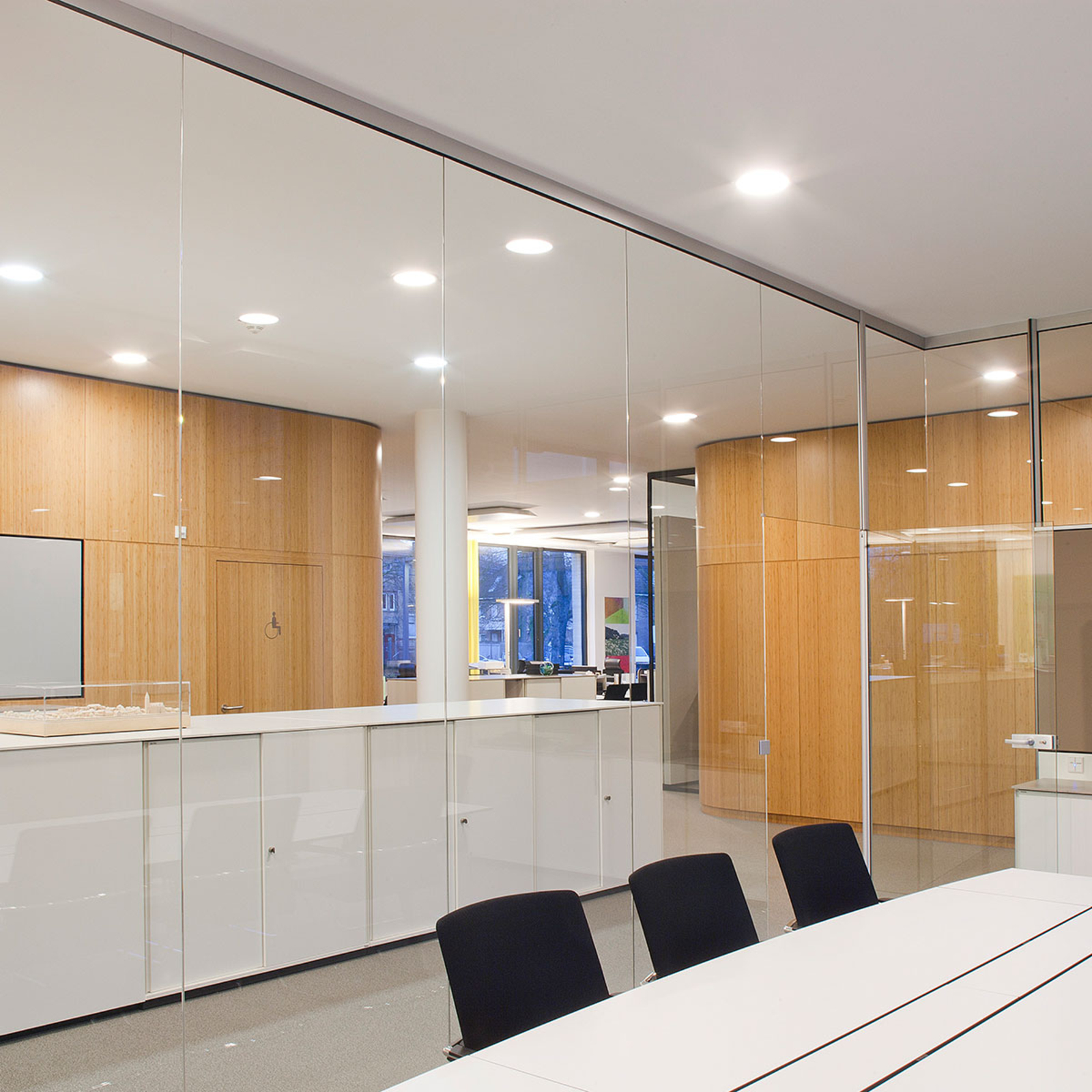 Rundes LED-Einbaudownlight SBLG in Weiß