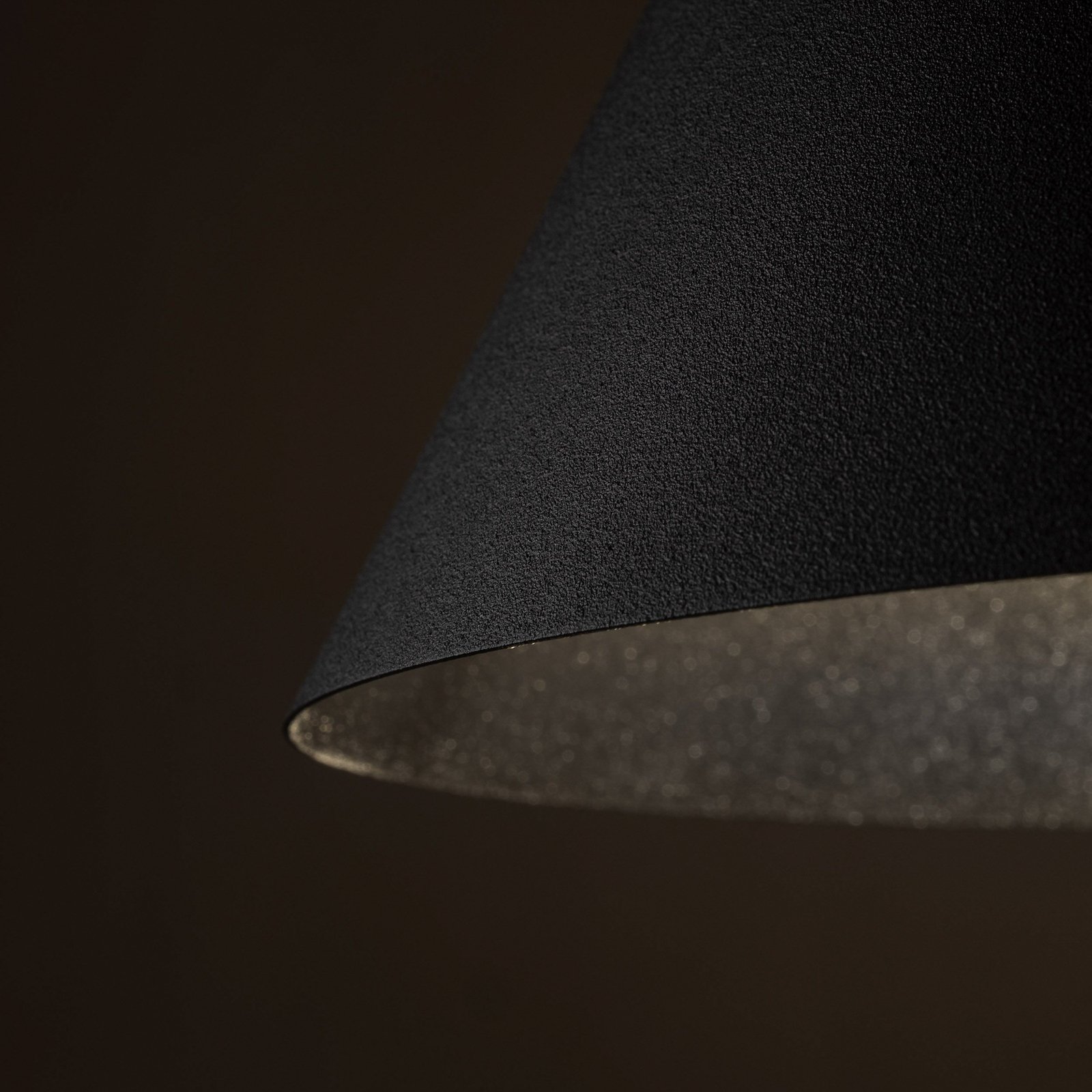 Висящо осветително тяло Cono, единична светлина, Ø 25 cm, черно