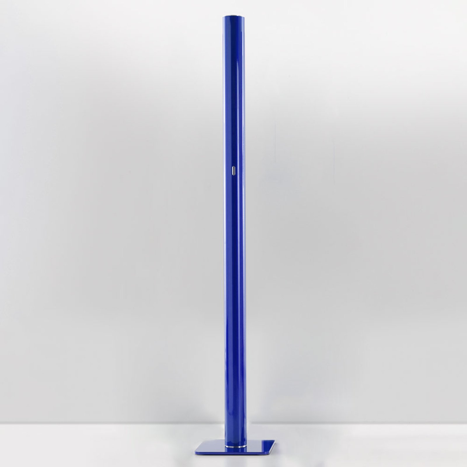 Artemide Ilio - LED floor lamp, app, blue 2,700 K, for Living / Dining Room, aluminium, steel, 45 W, energy efficiency: A, H: 175 cm