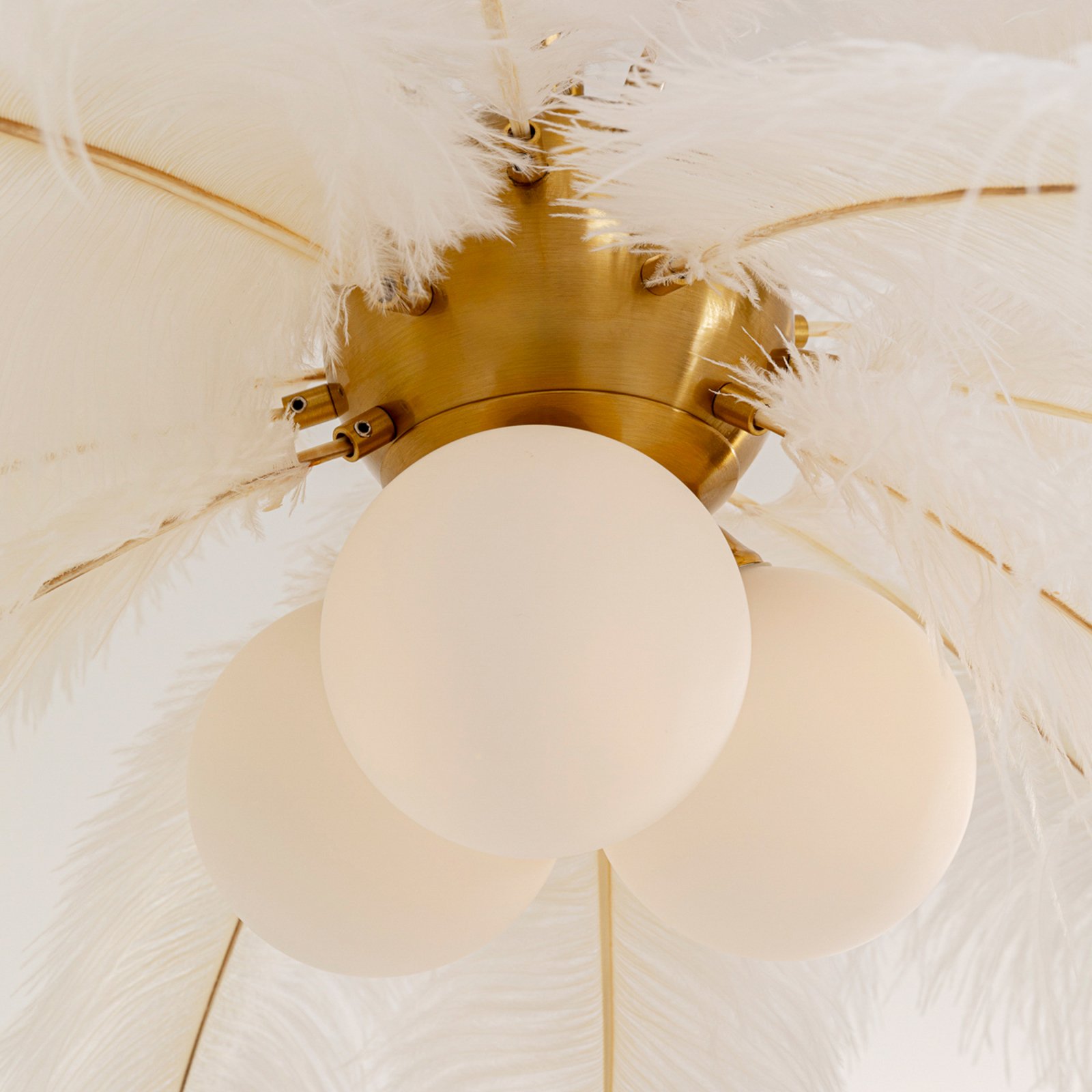 Lámpara colgante KARE Feather Palm, blanca, plumas, Ø 87 cm, G9