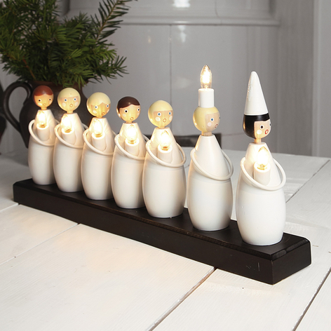 Leuchtender Luciazug mit sieben Figuren