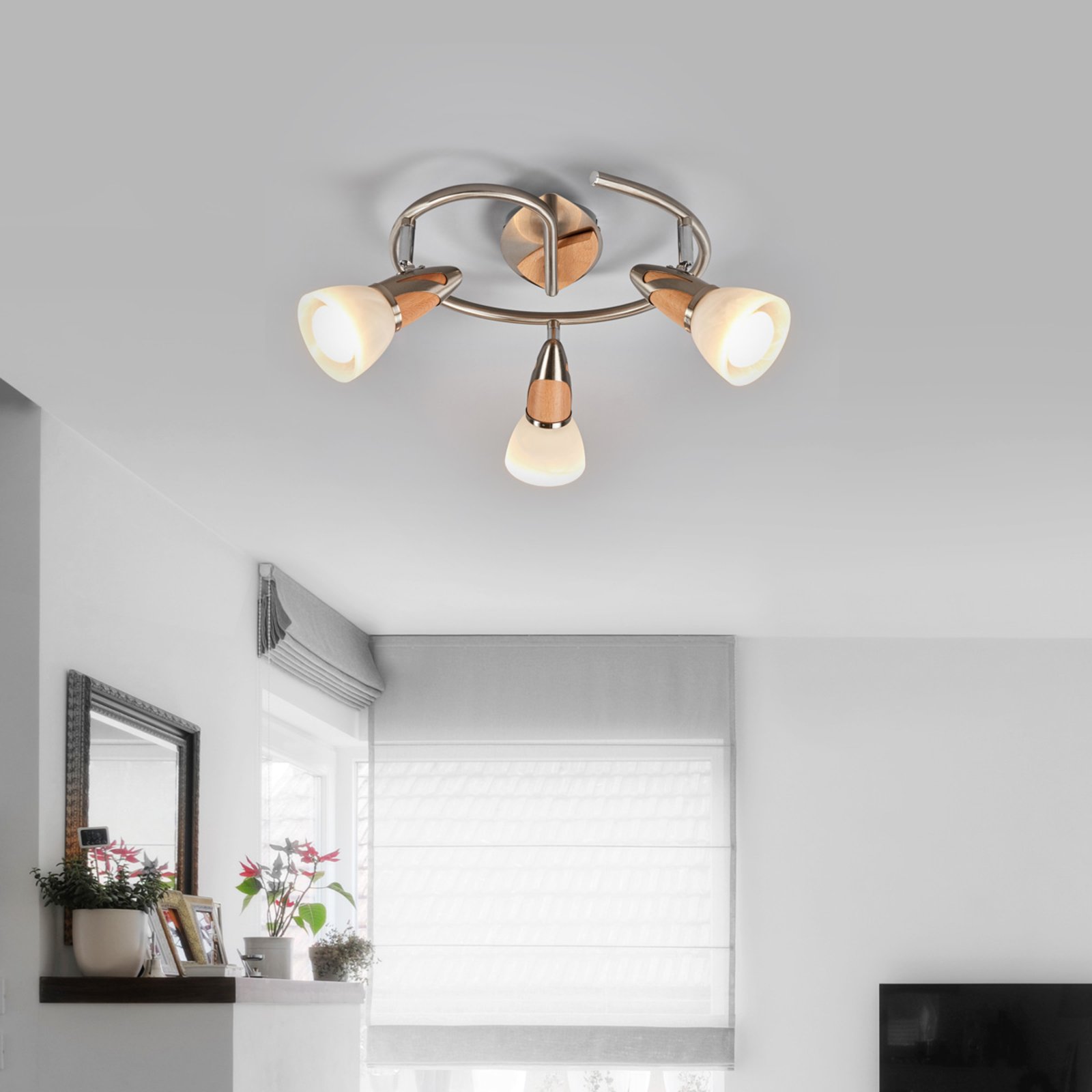 Marena taklampe med 3 LED lys | Lampegiganten.no Marena taklampe med 3 LED lys | Lampegiganten.no