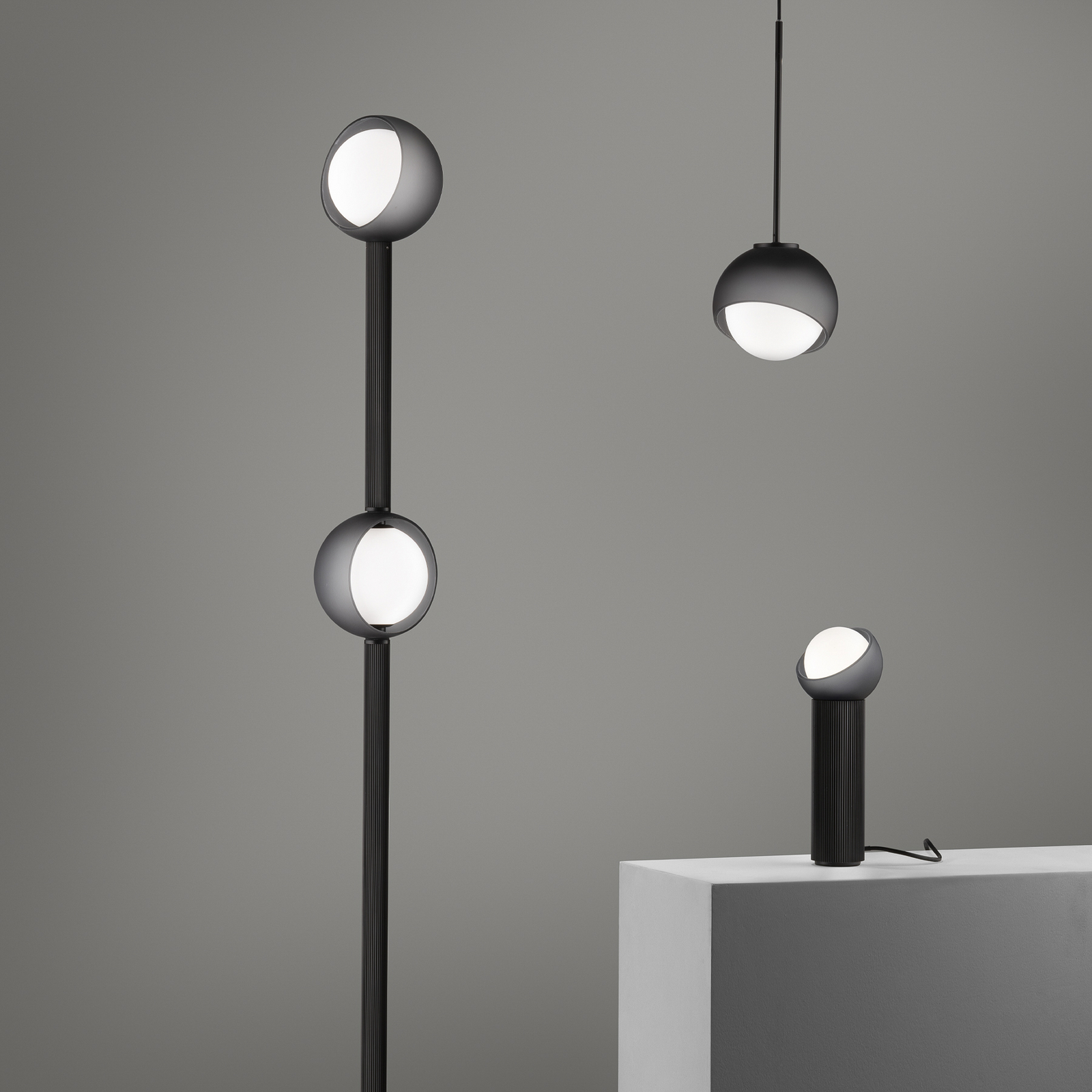 IDEAL LUX Bloom hanging light, Ø 22 cm, black, metal/glass IDEAL LUX Bloom hanging light, Ø 22 cm, black, metal/glass