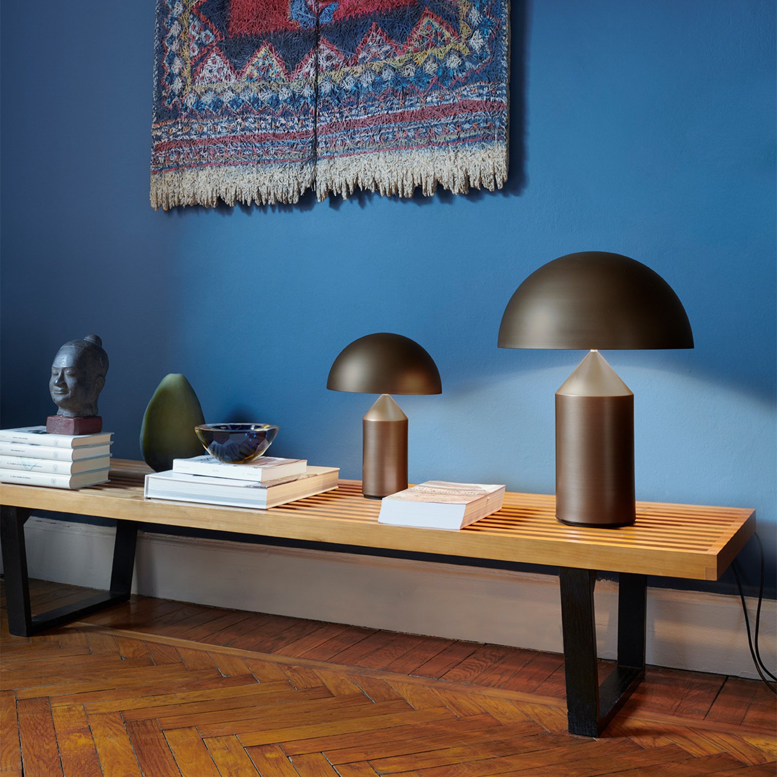 Oluce Atollo galda lampa, aptumšojama, Ø38cm, bronzas krāsā