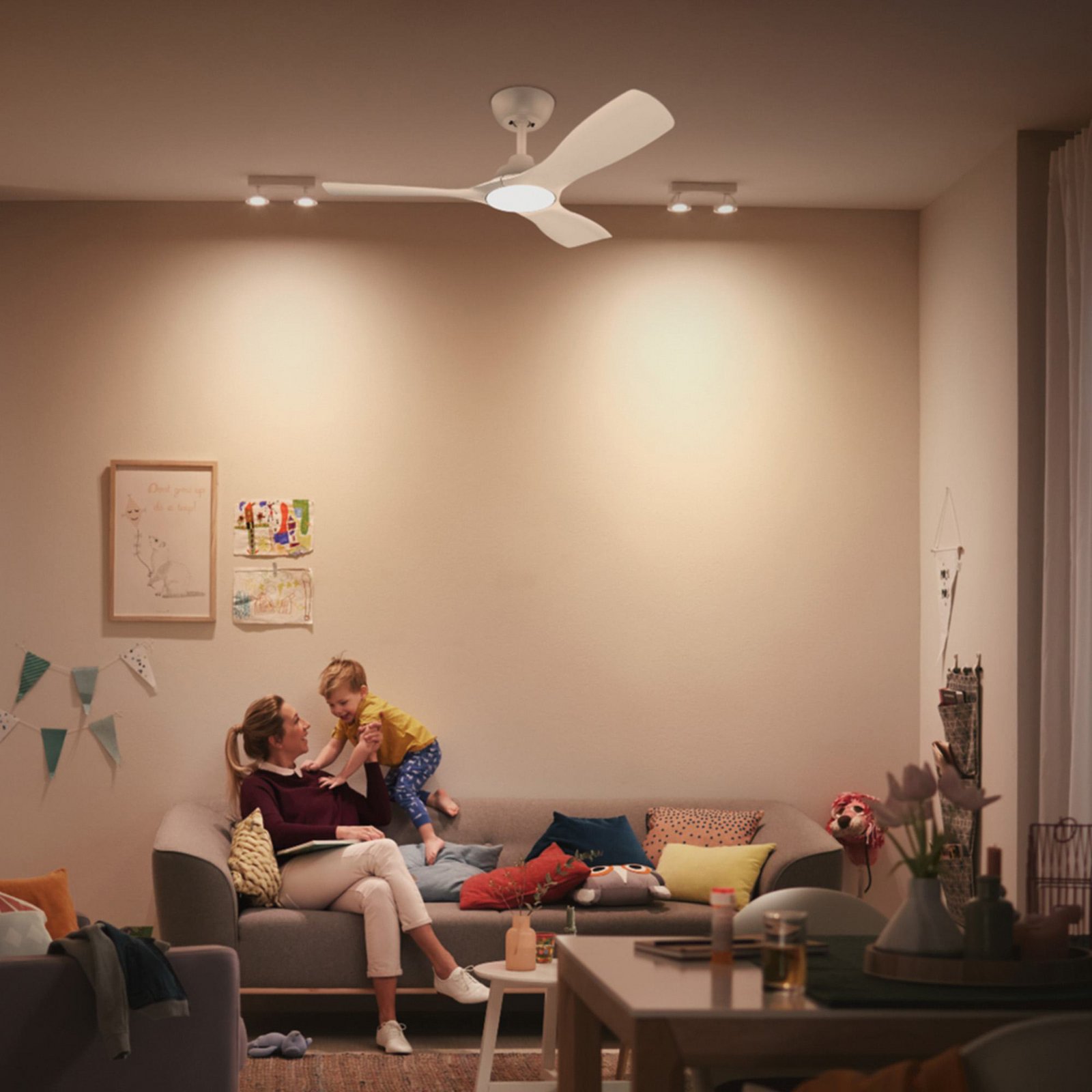 Philips LED-takvifte Fix Blade Ø 132 cm, hvit, stillegående