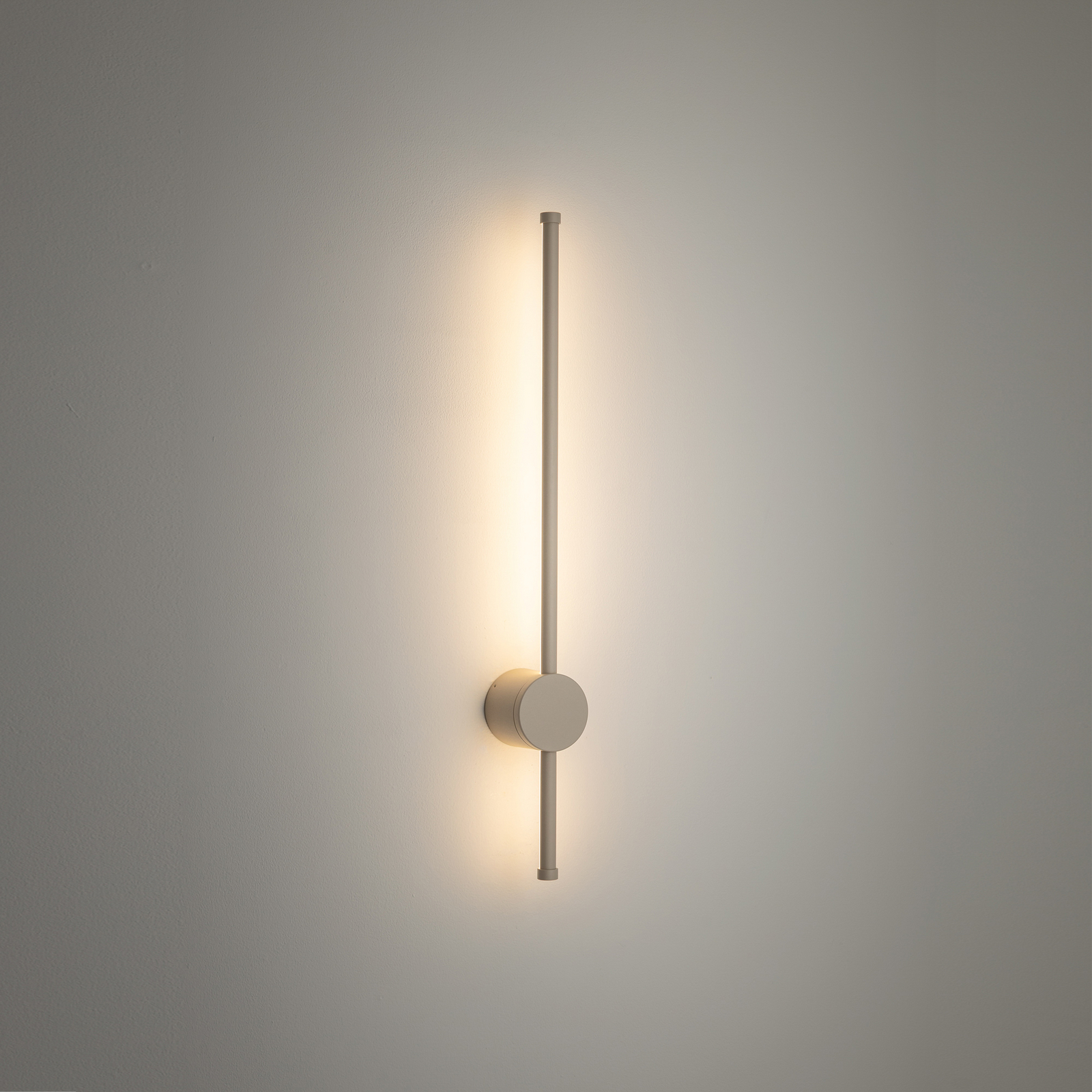 LED-Wandleuchte Orla S, sand, Aluminium, Höhe 65 cm