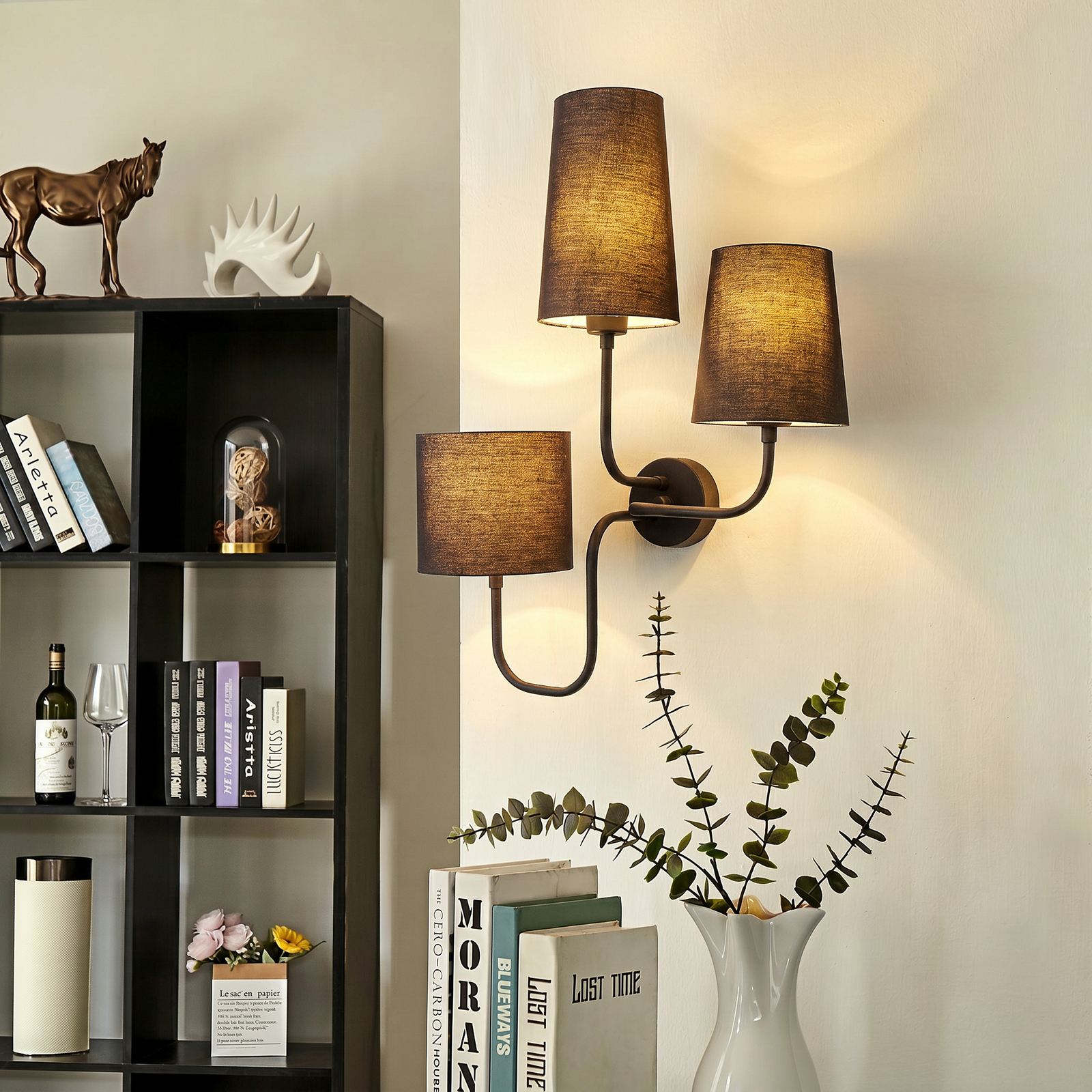Aplique de pared Çatal, negro, altura 57 cm, 3 luces, tela, E27