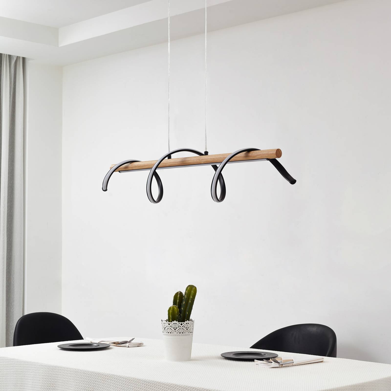 Lampa wisząca LED Lindby Spiraali, czarna, drewno, długość 95 cm