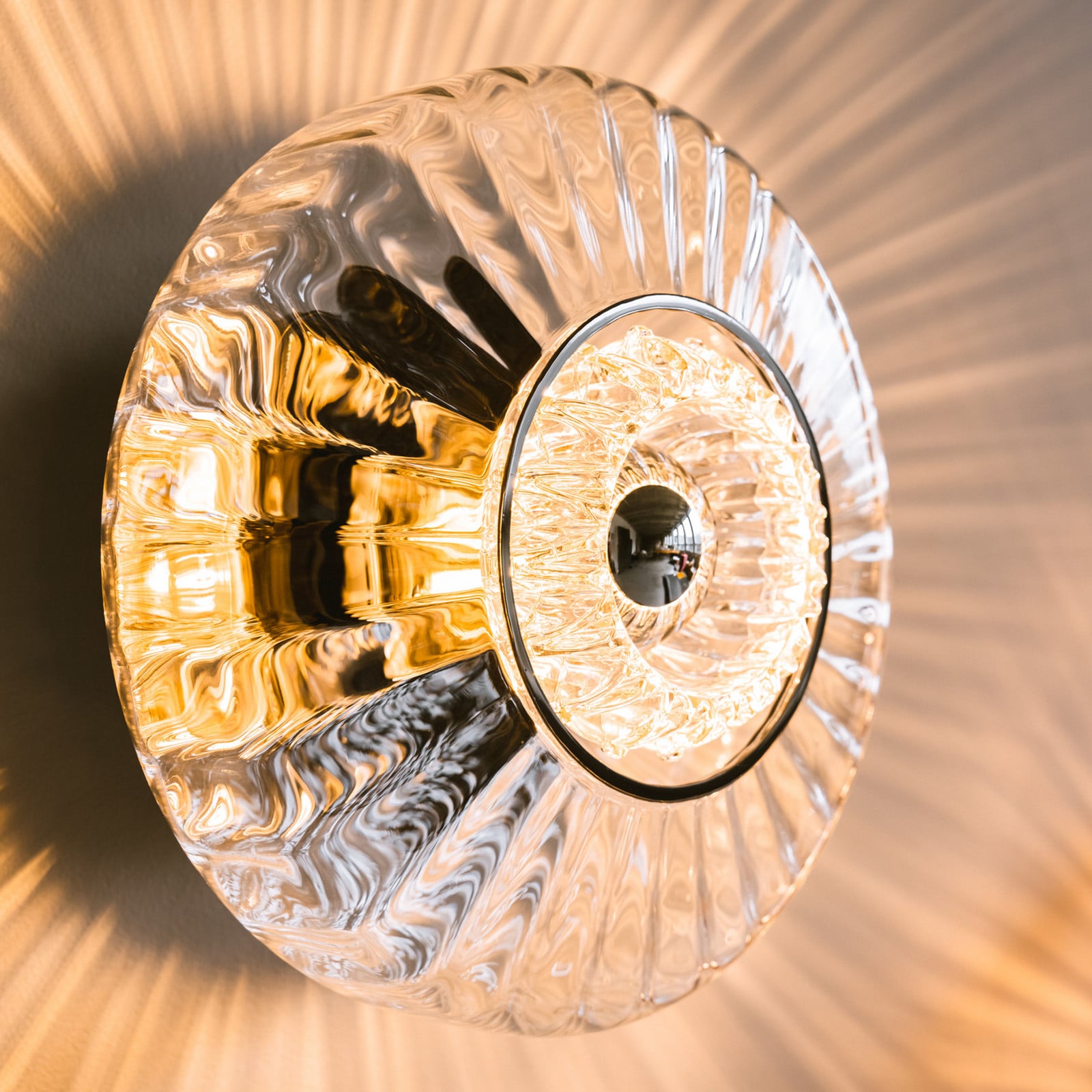 New Wave Optic Vägglampa Clear DESIGN BY US | 3006 | Lampspecialisterna