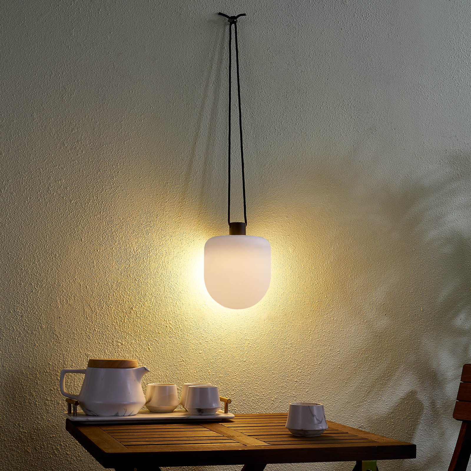 Lindby Eleia LED buiten-hanglamp, accu