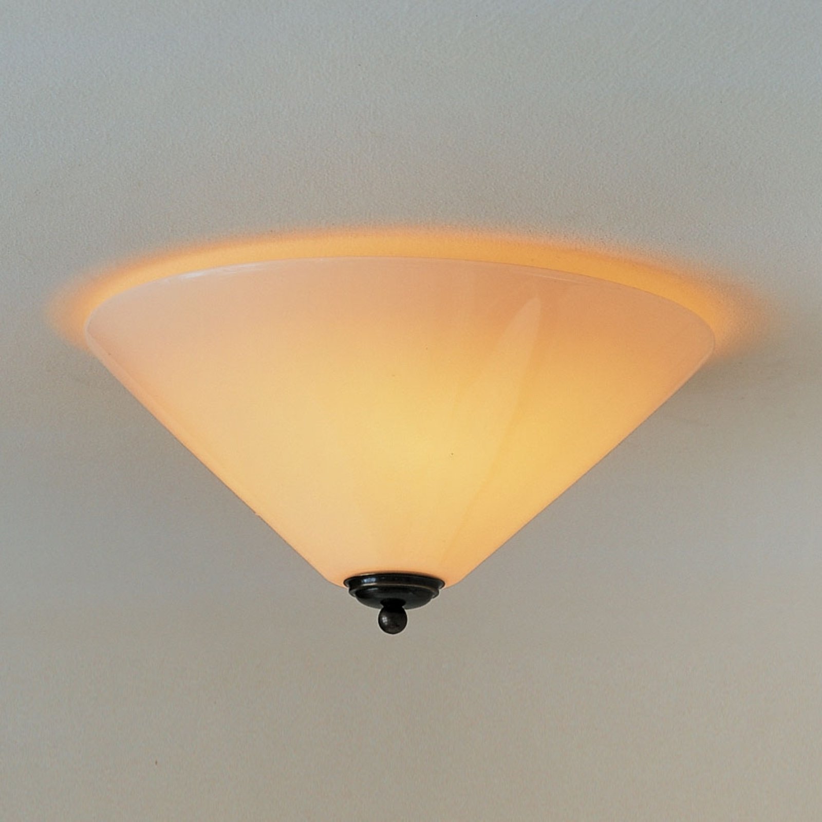 Menzel Anno 1900 stropna svjetiljka od opalnog stakla