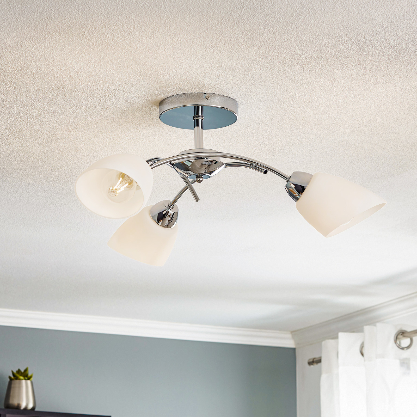 Varietta ceiling lamp, glass, chrome 3-bulb
