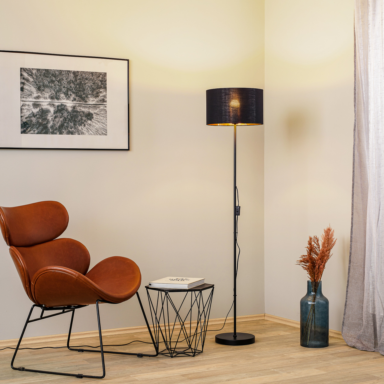 Lindby Olikana floor lamp, one-bulb