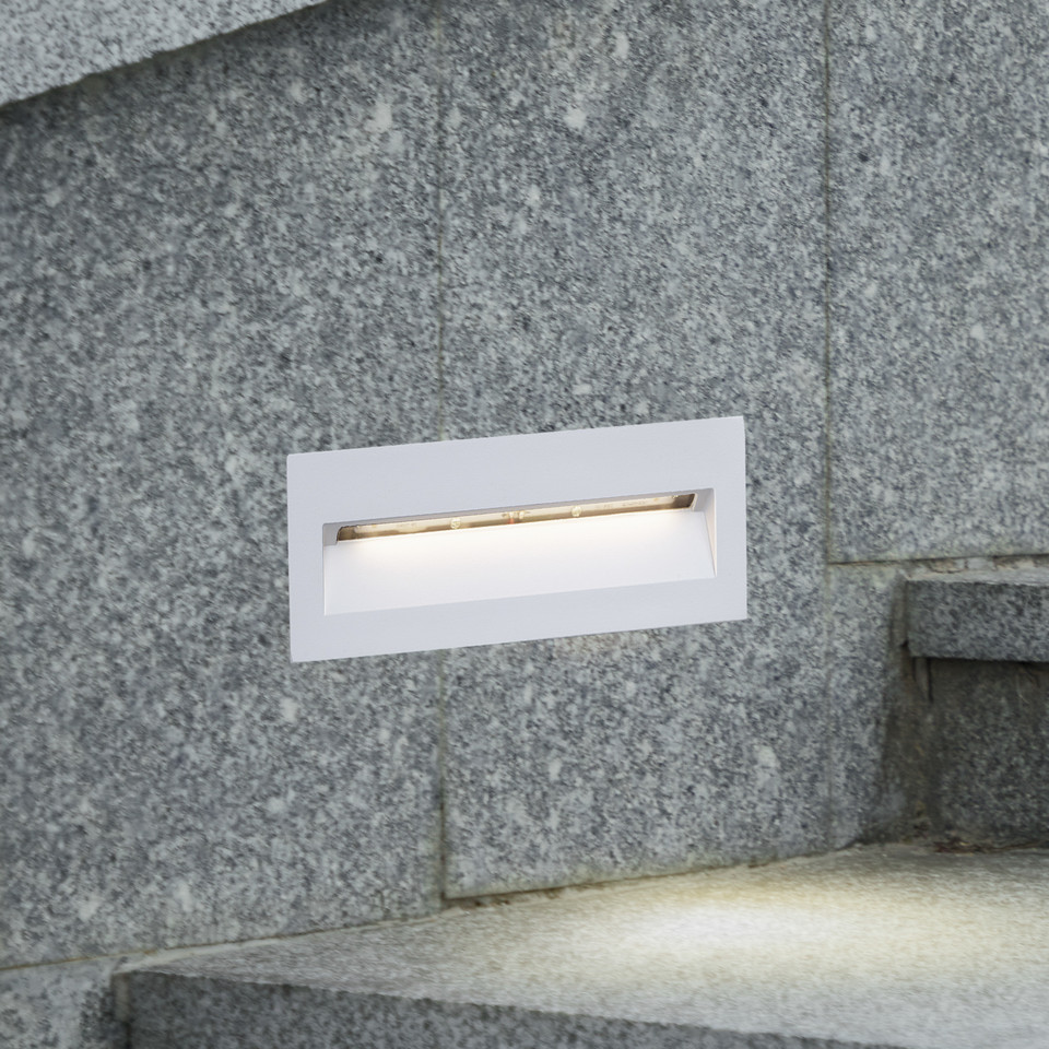Lucande Loya LED Indbygnings Vägglampa 23x8 IP54, vit från Lucande