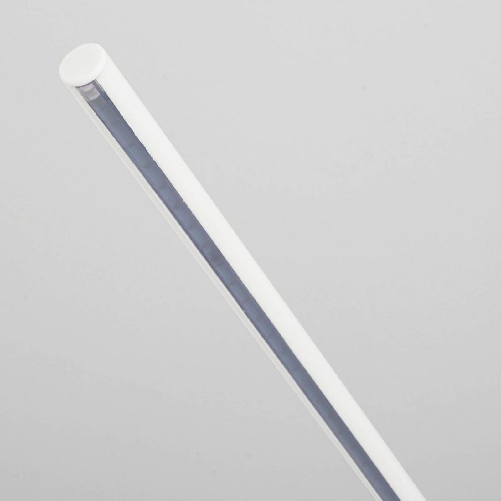 Danua LED Lampadar White - Lindby