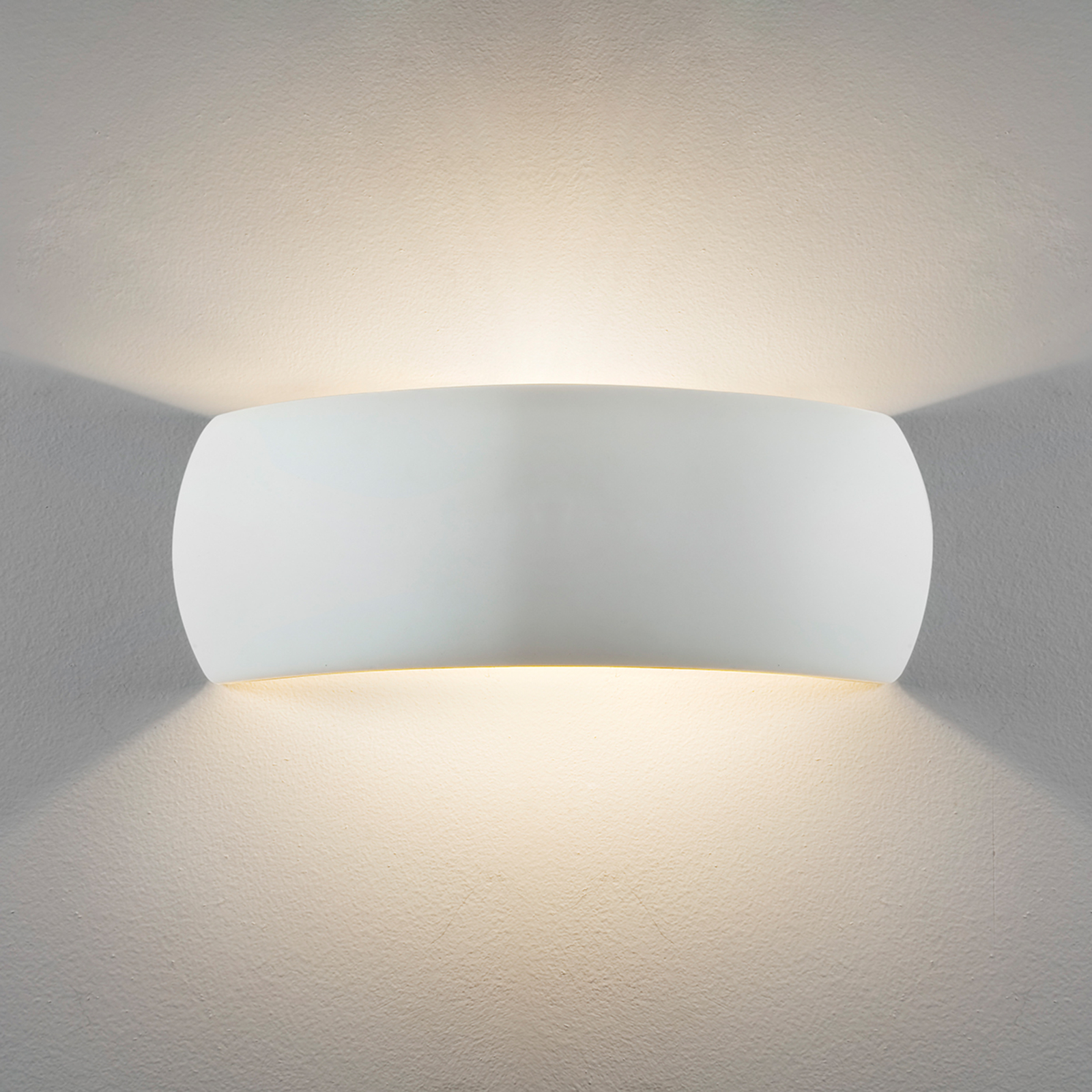 Astro Milo nástěnné světlo z bílé keramiky, 40 cm