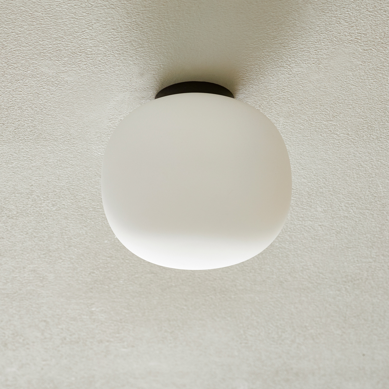 Plafondlamp Bombo van matglas Ø 19 cm