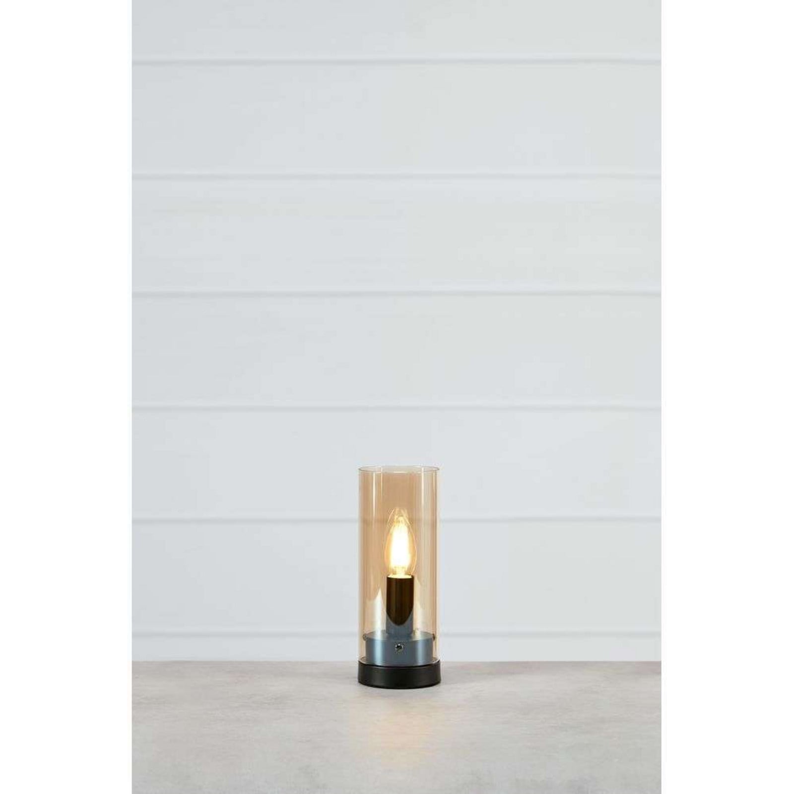 Post Bordslampa H23 Black/Amber Marksl&ouml;jd - Vardagsrum - Metall
