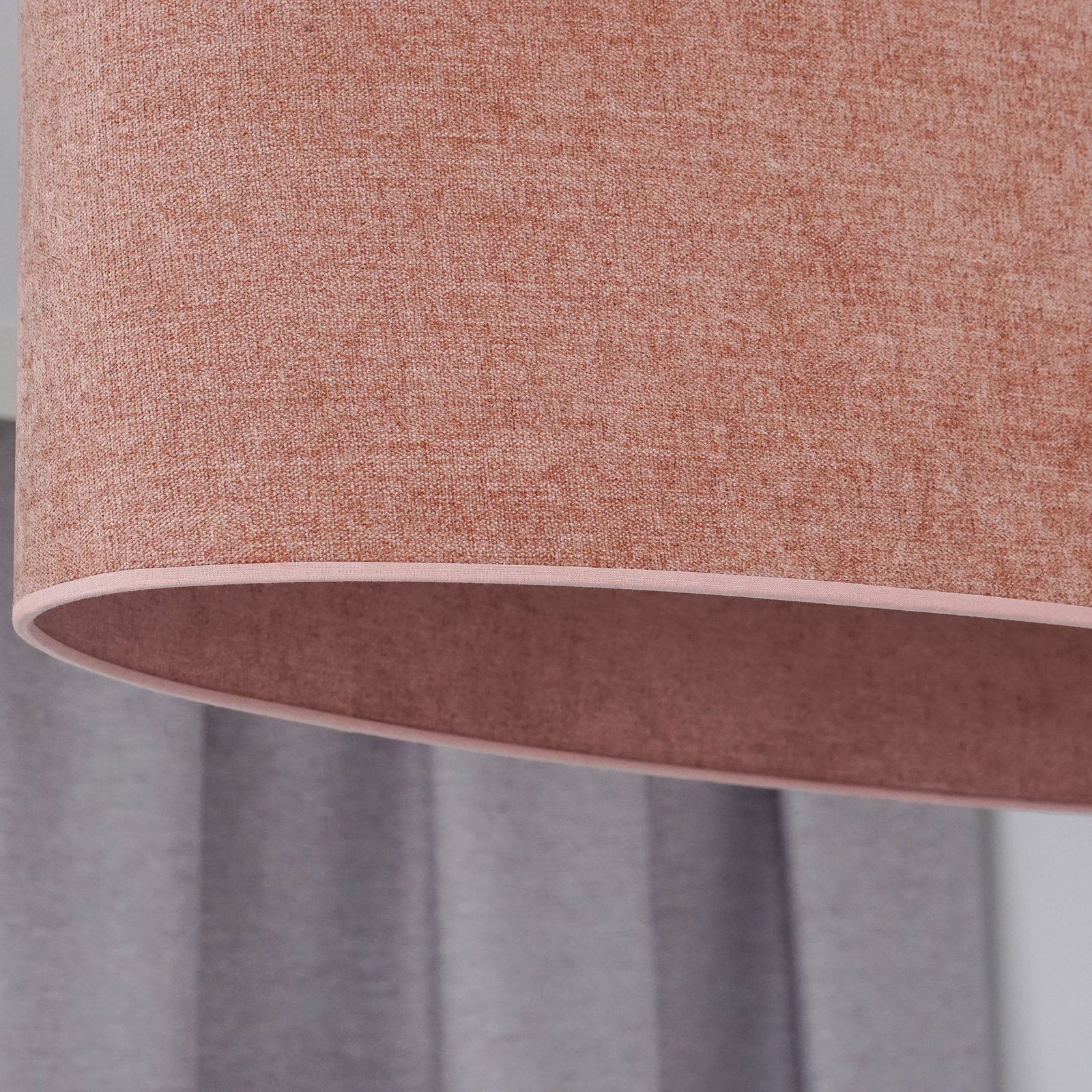 Viseća lampa Euluna Celine, roza, tkanina od šenila, dužina 80 cm