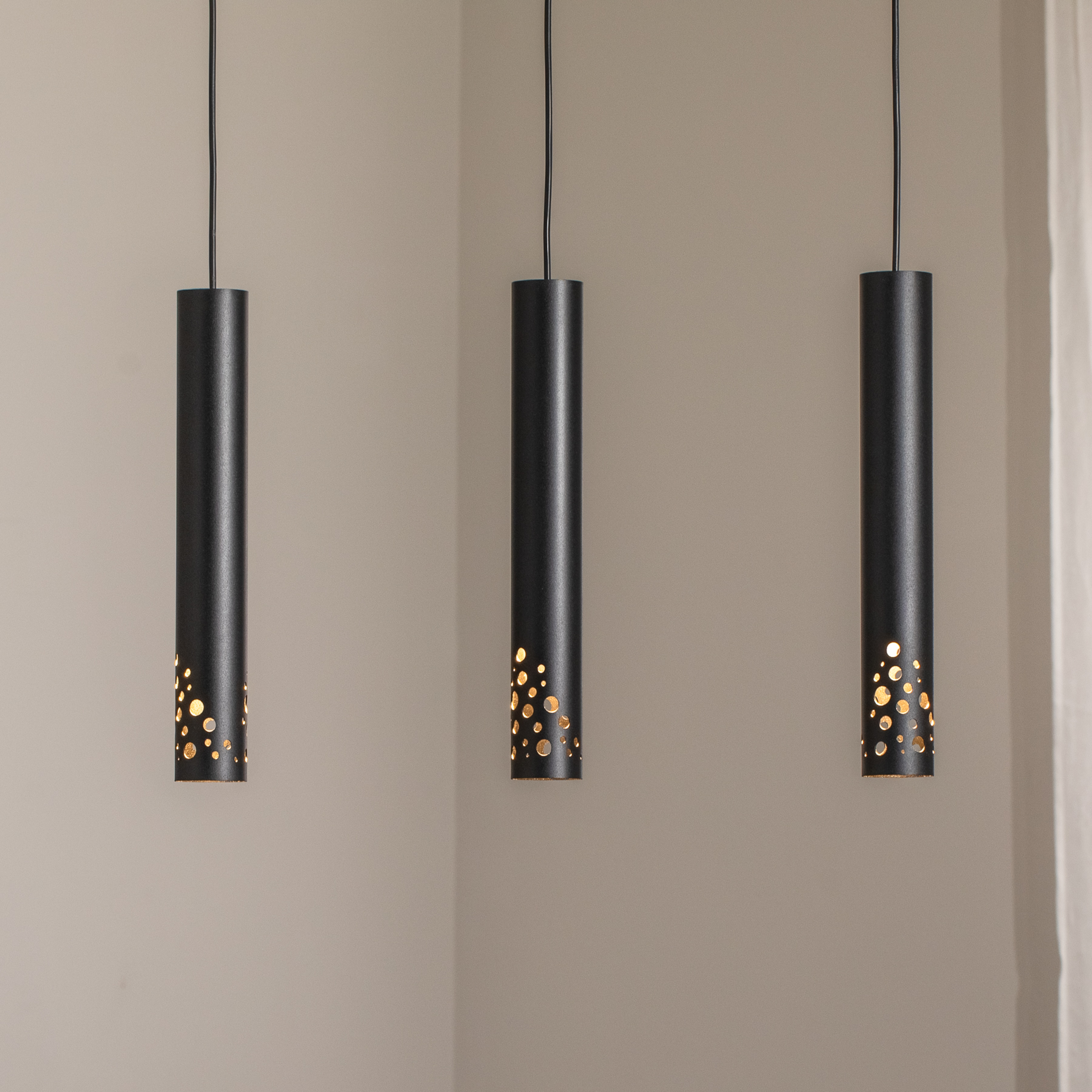 Suspension Tibia, à 3 lampes, longue, noire, acier, GU10