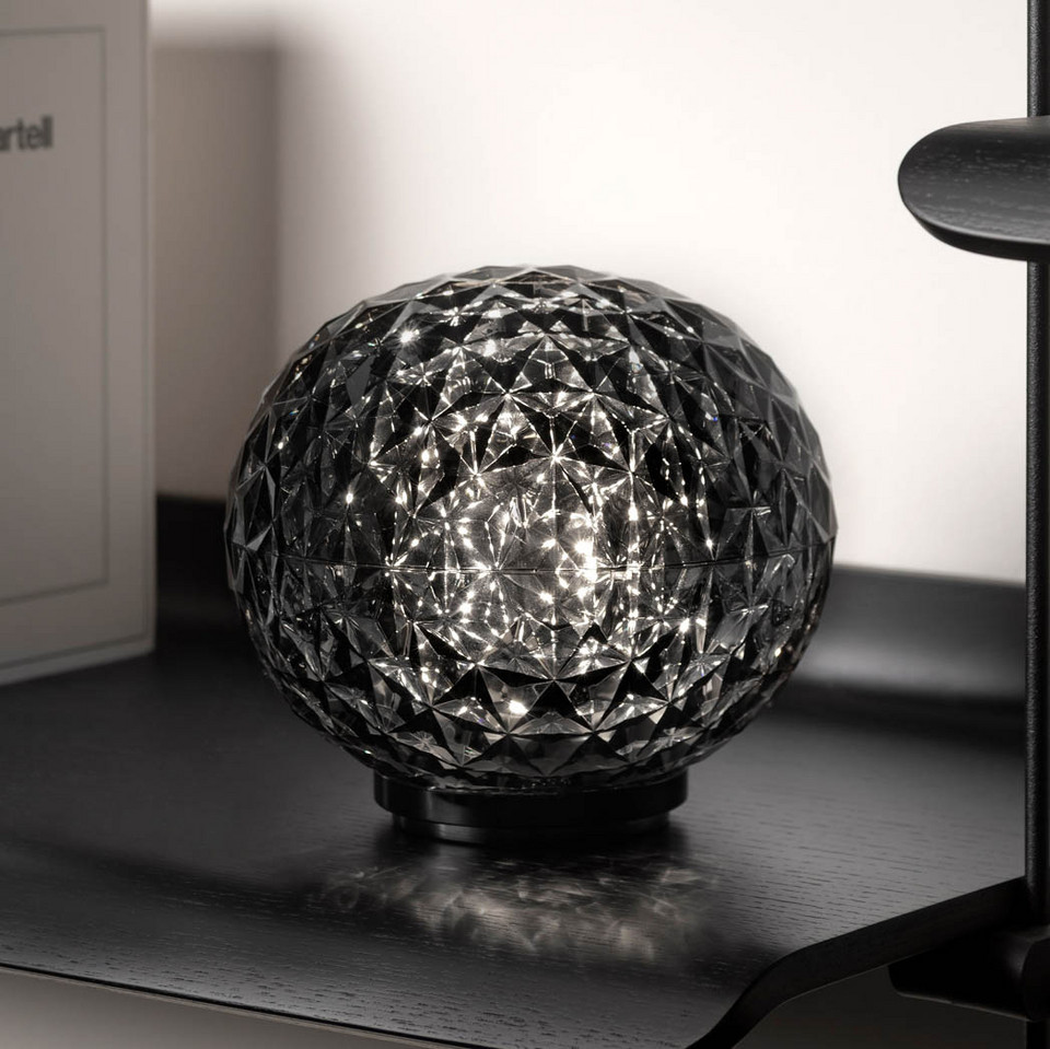 Kartell Mini Planet Plug, grå från Kartell