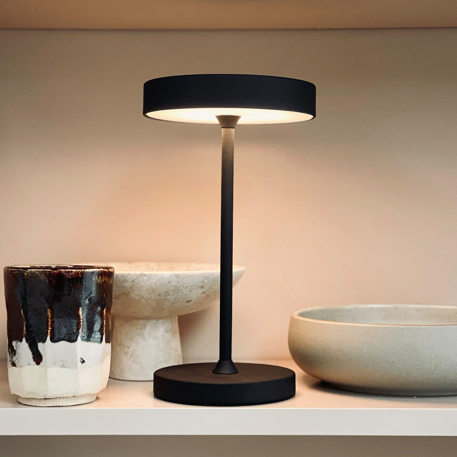 Dyberg Larsen Lampă de masă LED Starlight negru înălțime 26 cm - Camera de zi / sufragerie - Design - Metal