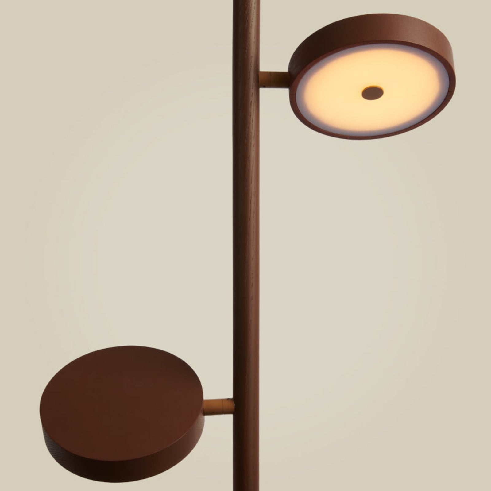 GOOD & MOJO LED-põrandalamp Okinawa, 2-osaline, pruun, 146 cm, puit